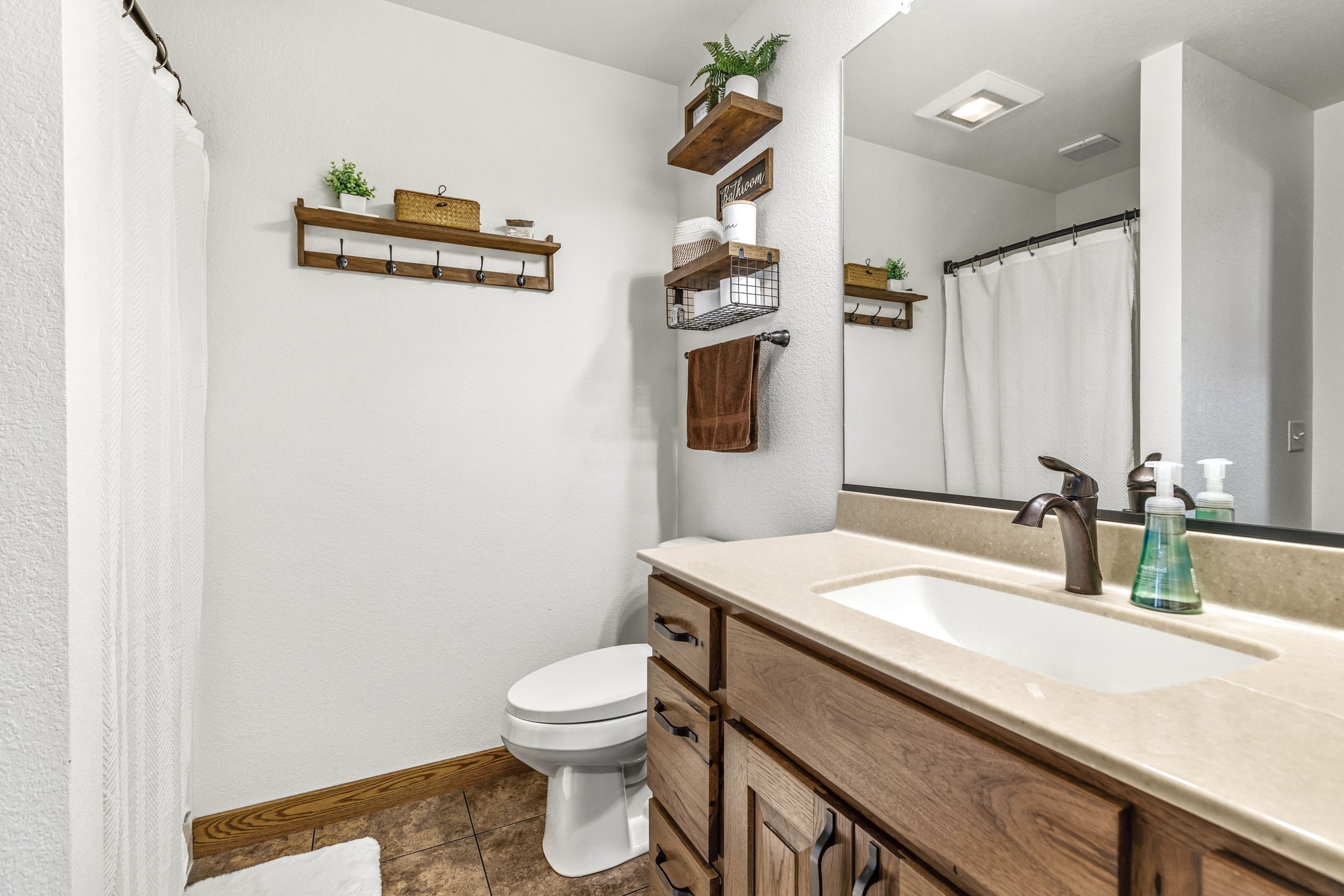 6364 Aspen Ridge Drive Property Photo 21