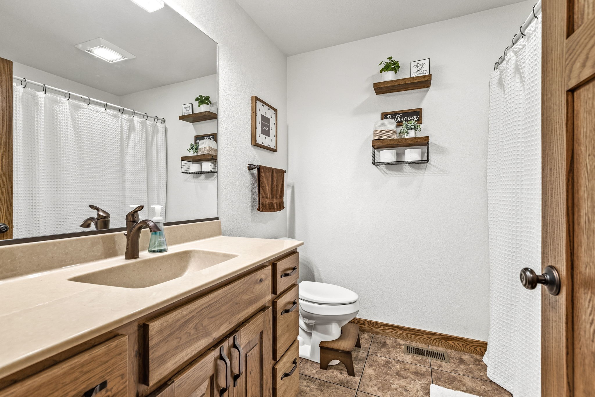 6364 Aspen Ridge Drive Property Photo 25