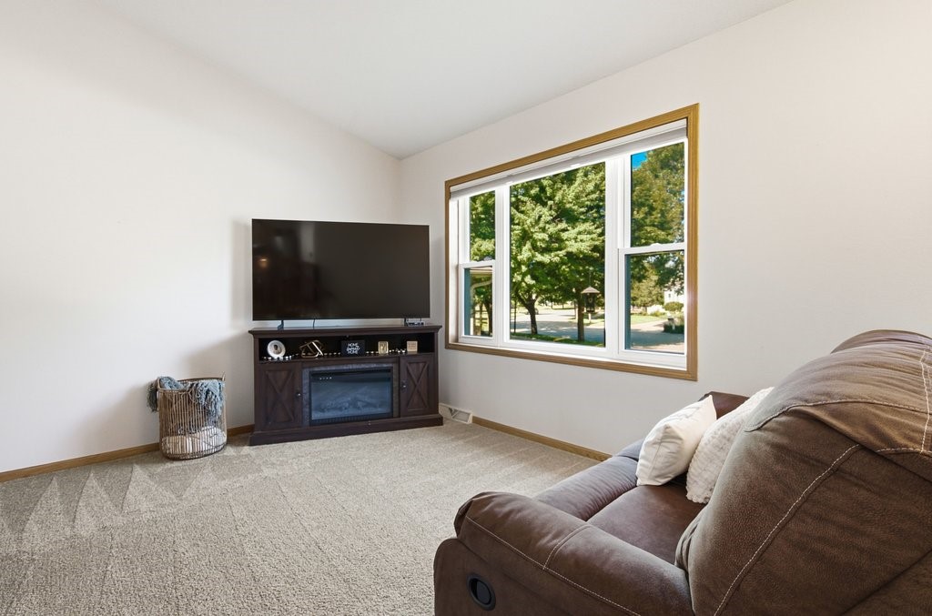 4309 Pine Meadow Drive Property Photo 7