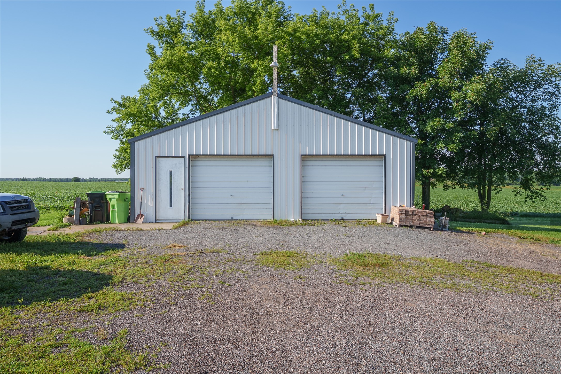 1400 E Babit Avenue Property Photo 3