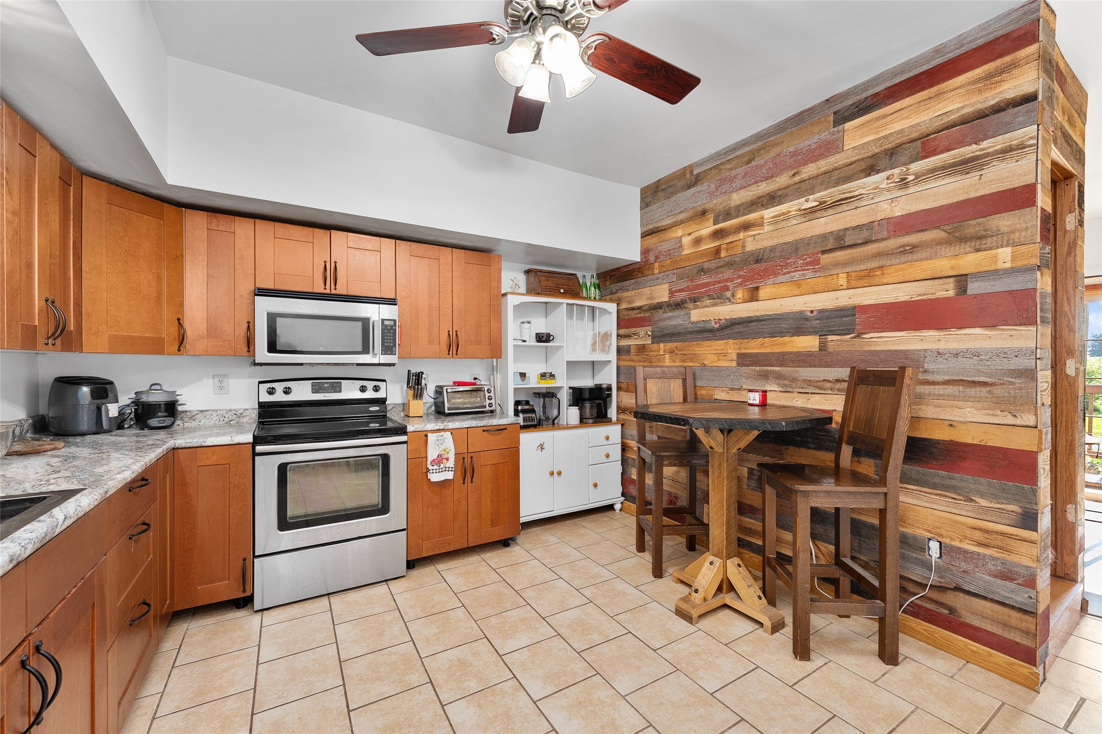 1400 E Babit Avenue Property Photo 10