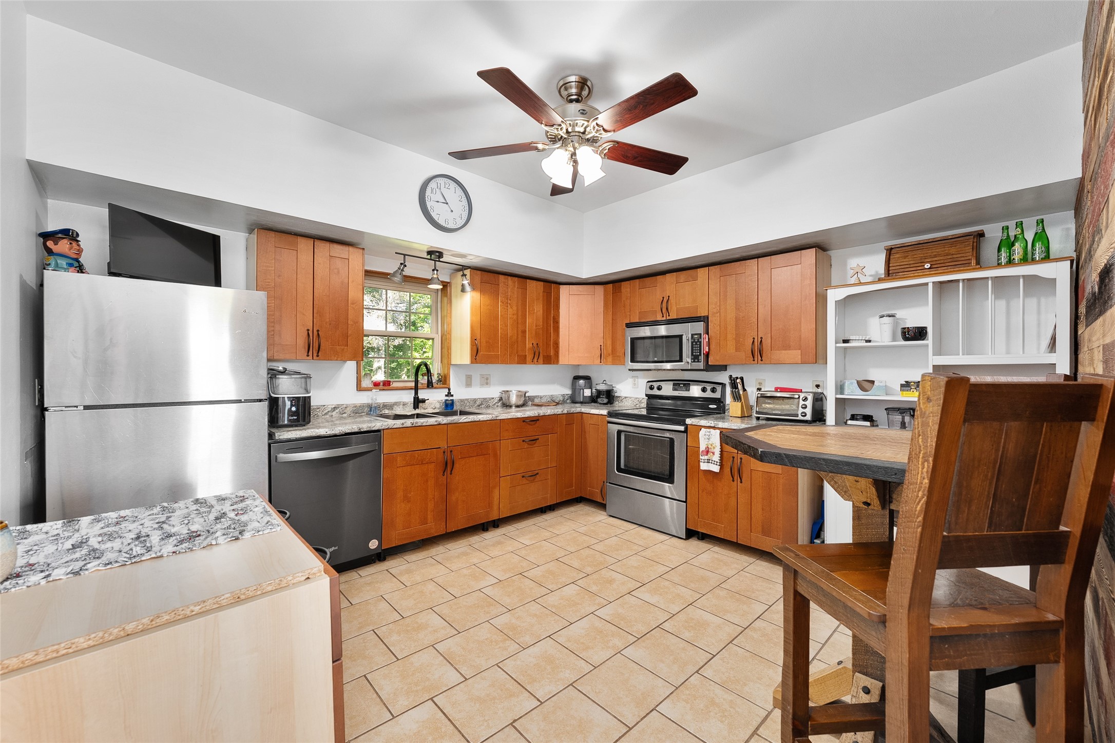 1400 E Babit Avenue Property Photo 11