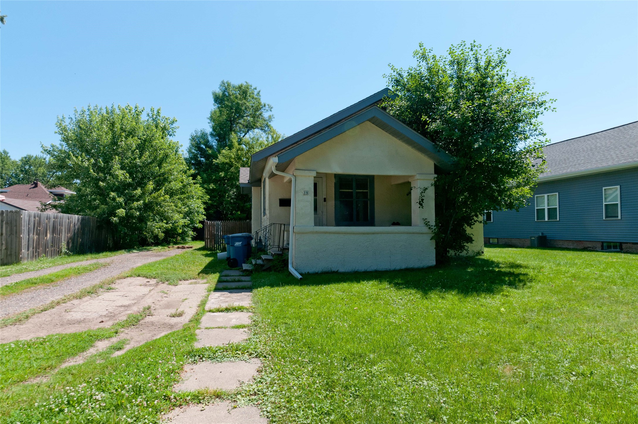19 Hatten Avenue Property Photo 3