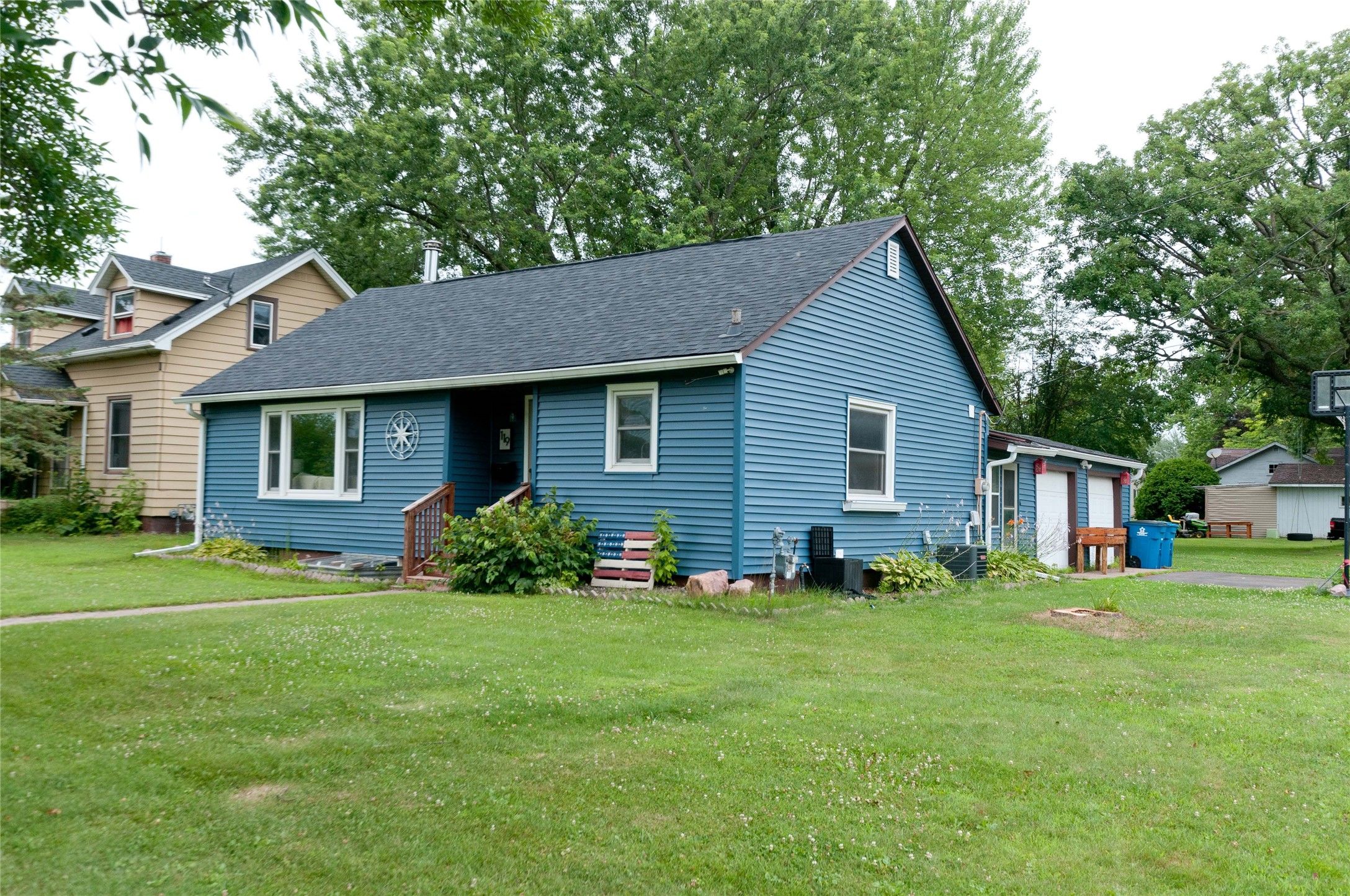 119 E Coleman Street Property Photo 4