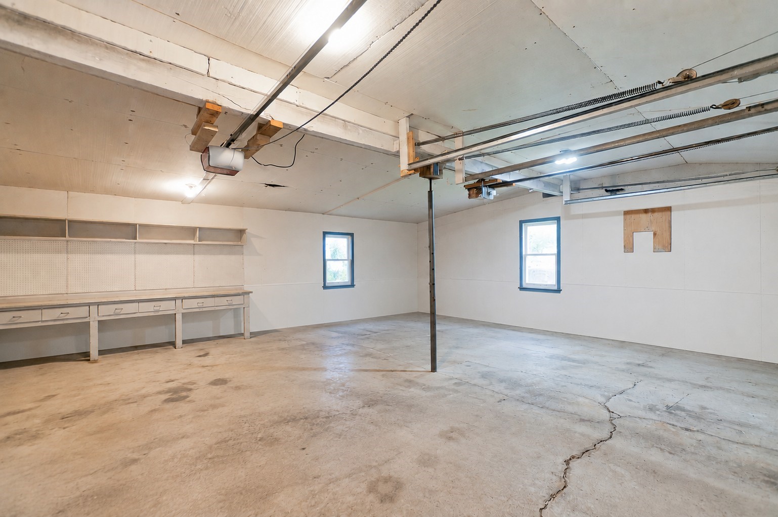 119 E Coleman Street Property Photo 10