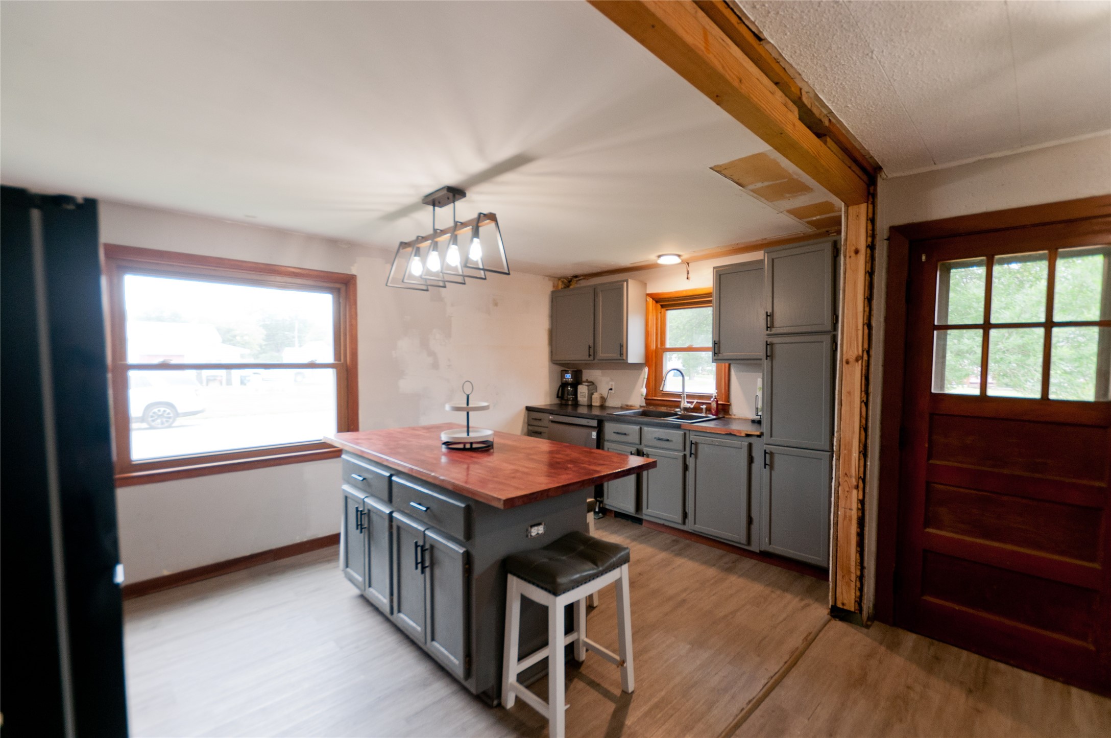 119 E Coleman Street Property Photo 15