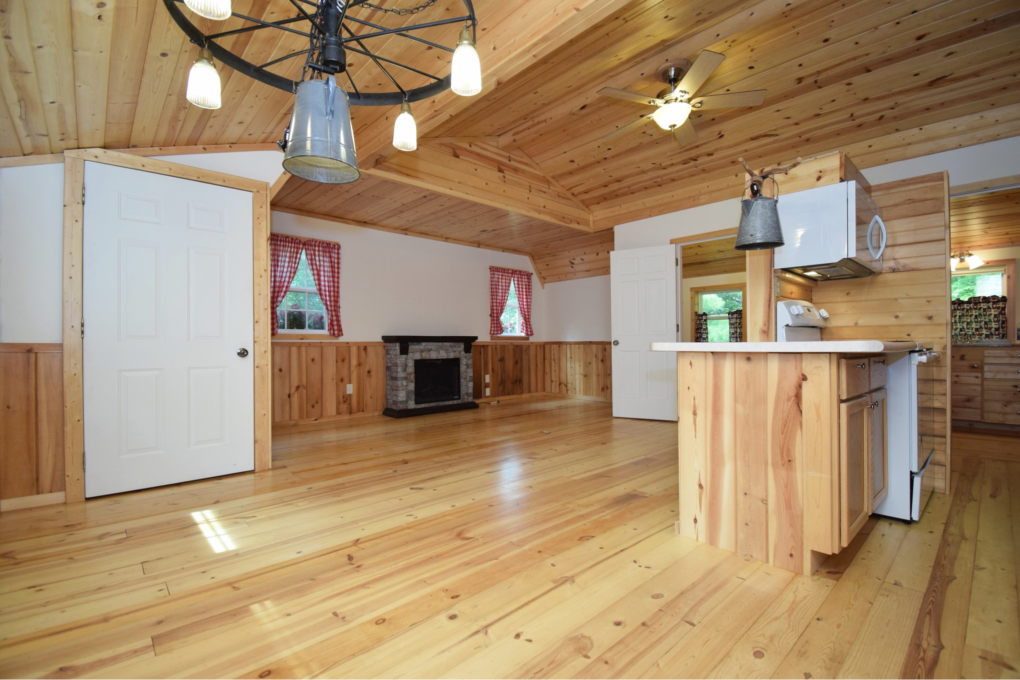 2749 E Webb Lake Road Property Photo 21