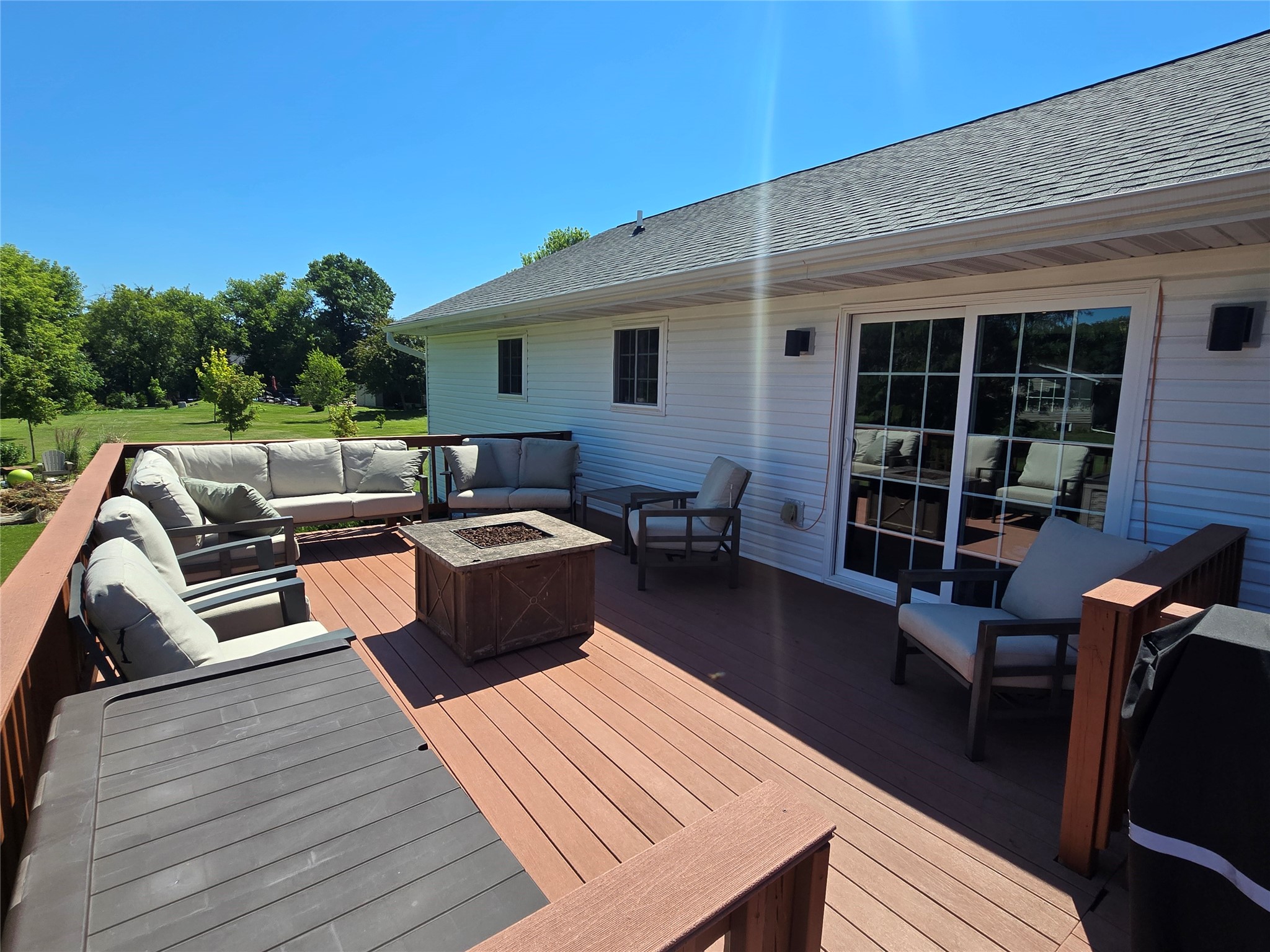 1509 Sabrena Court Property Photo 6