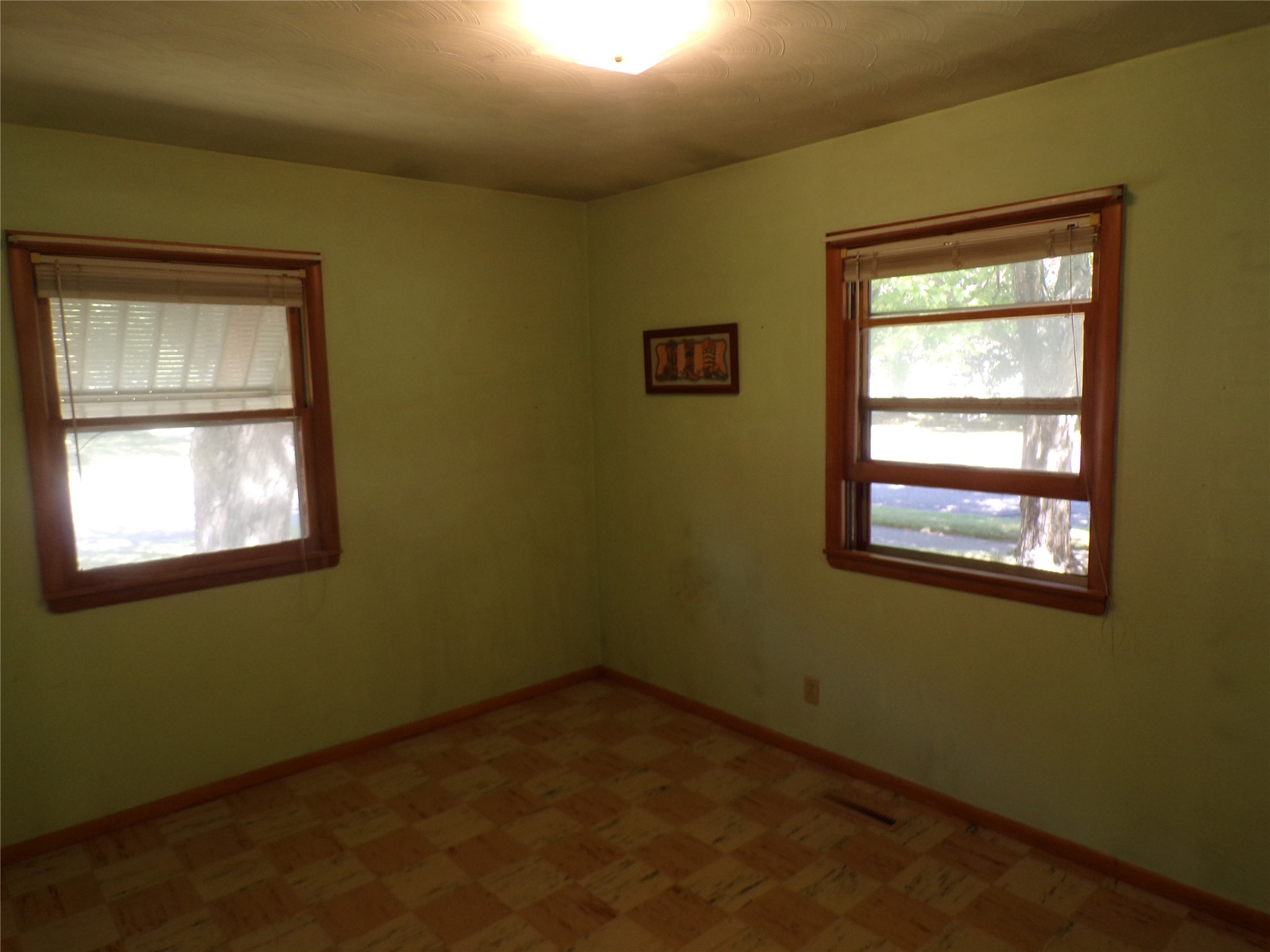 315 E Wisconsin Street Property Photo 16