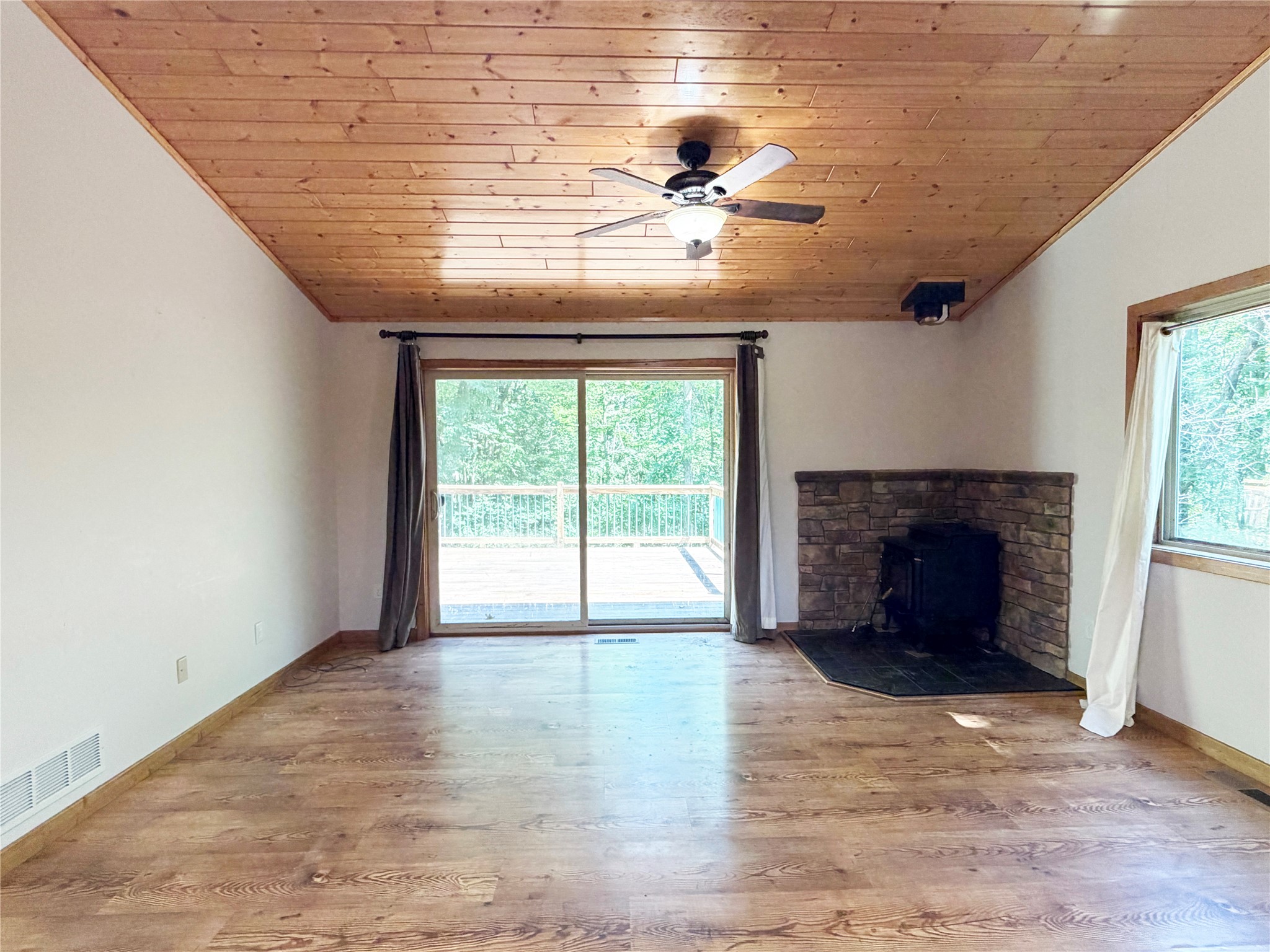 2024 9 3/4 Avenue Property Photo 9