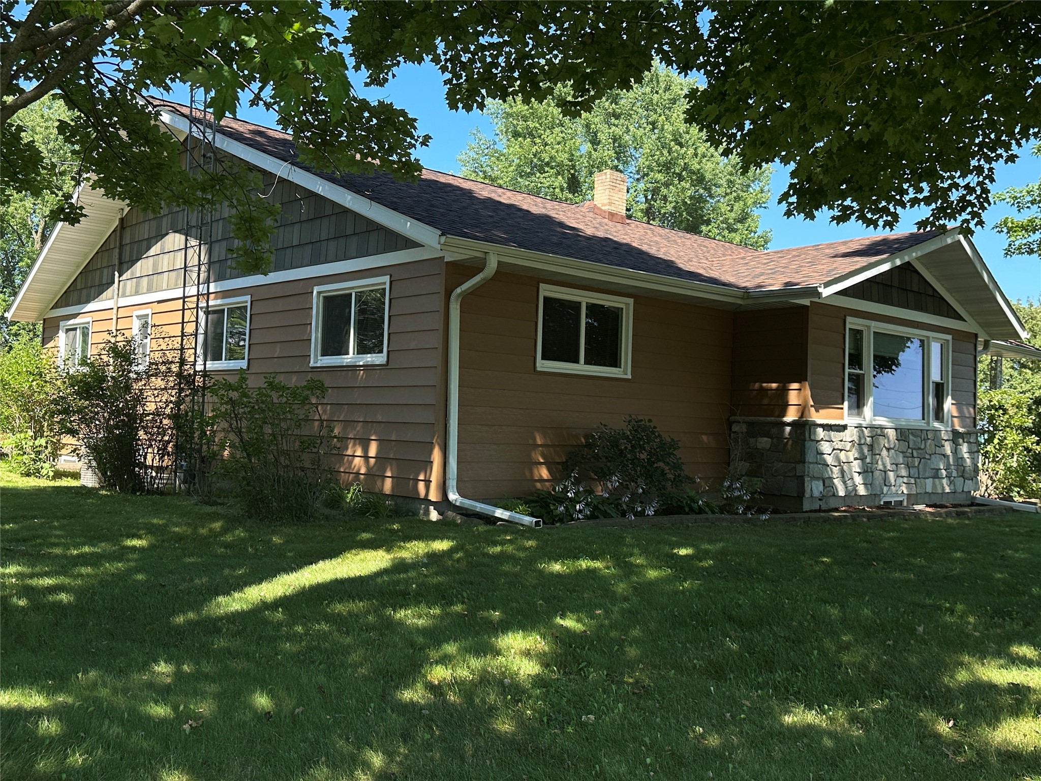 E910 Cedar Road Property Photo 3