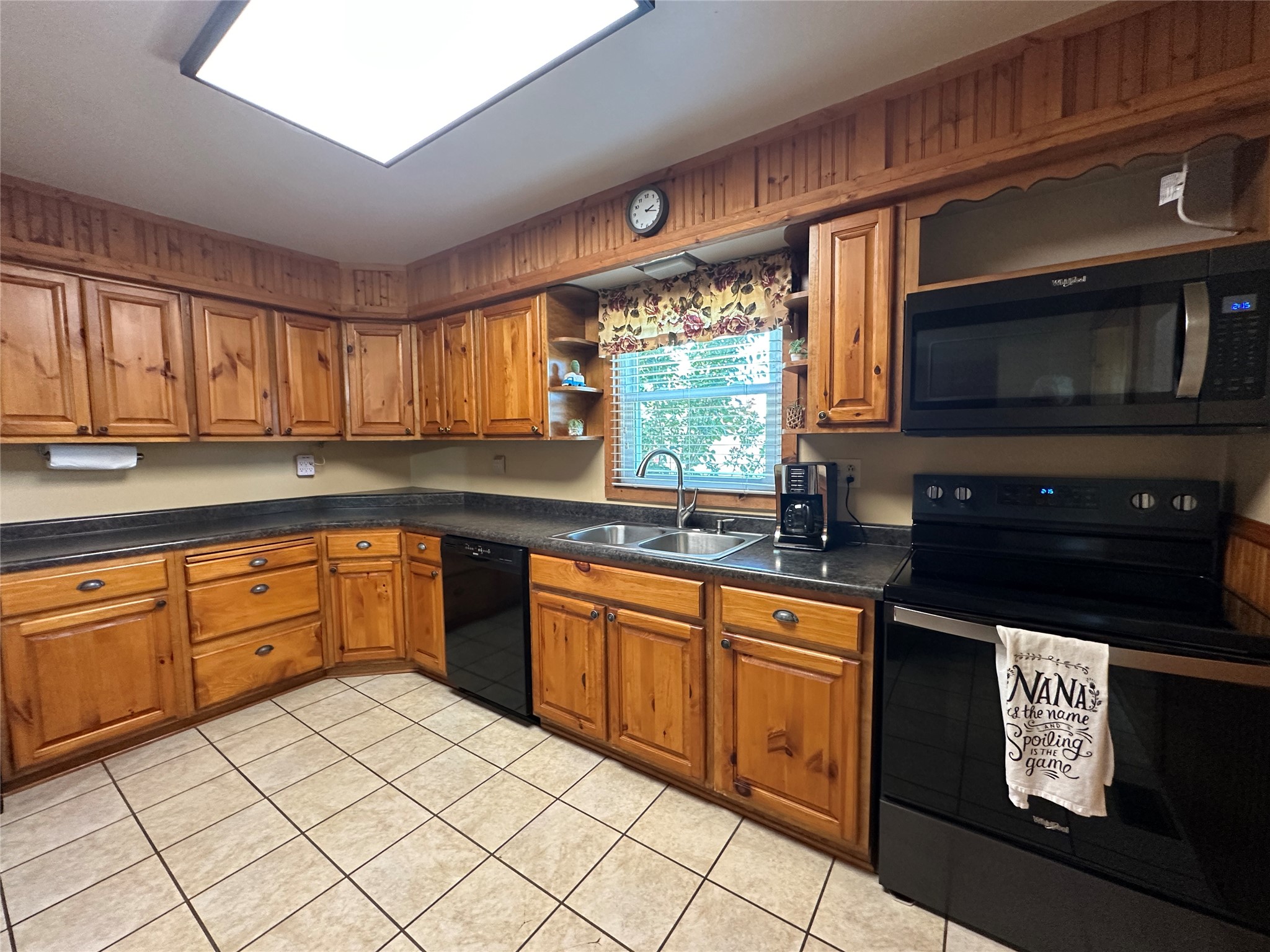 E910 Cedar Road Property Photo 17