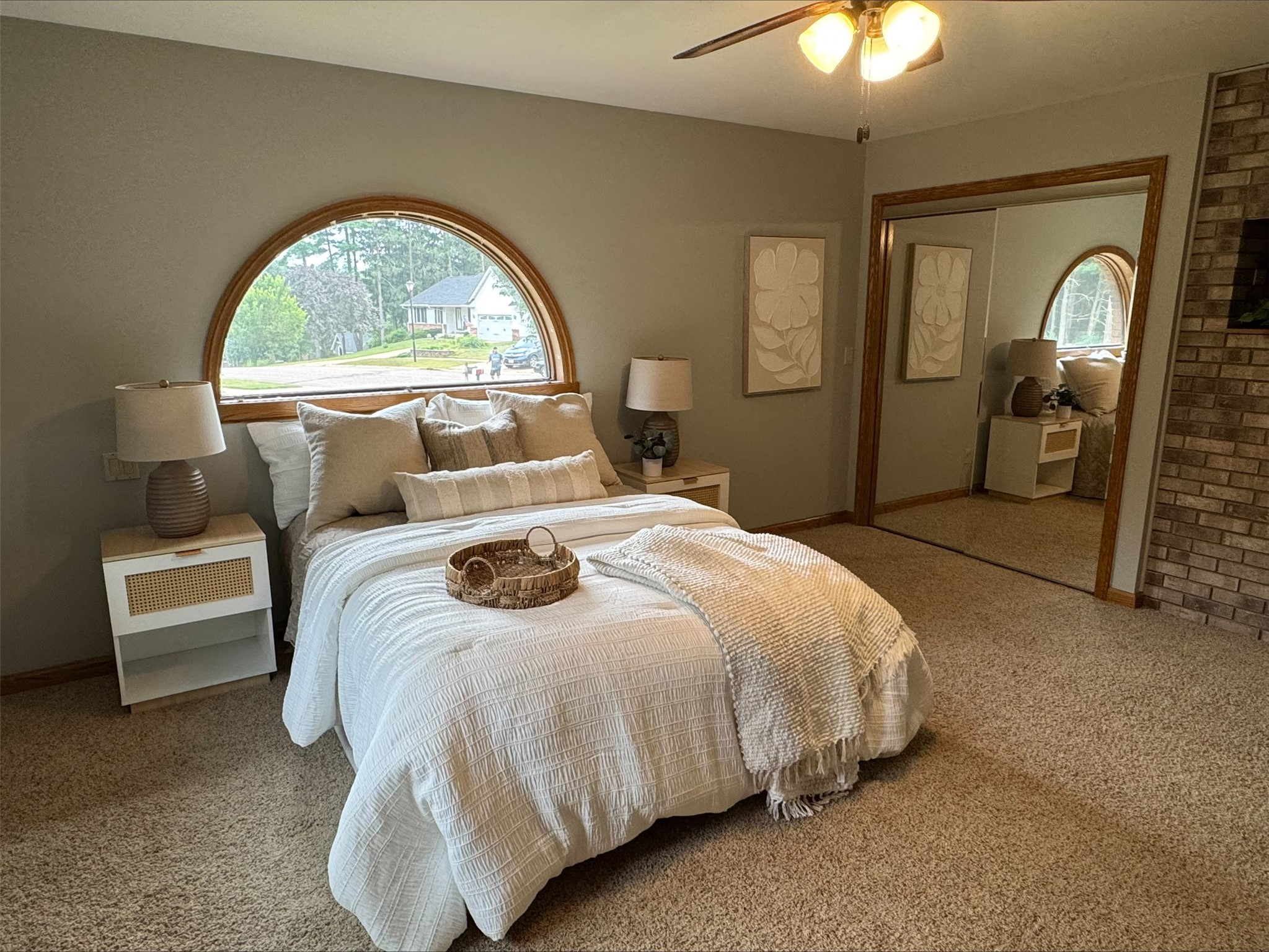 884 Windsor Forest Drive Property Photo 10