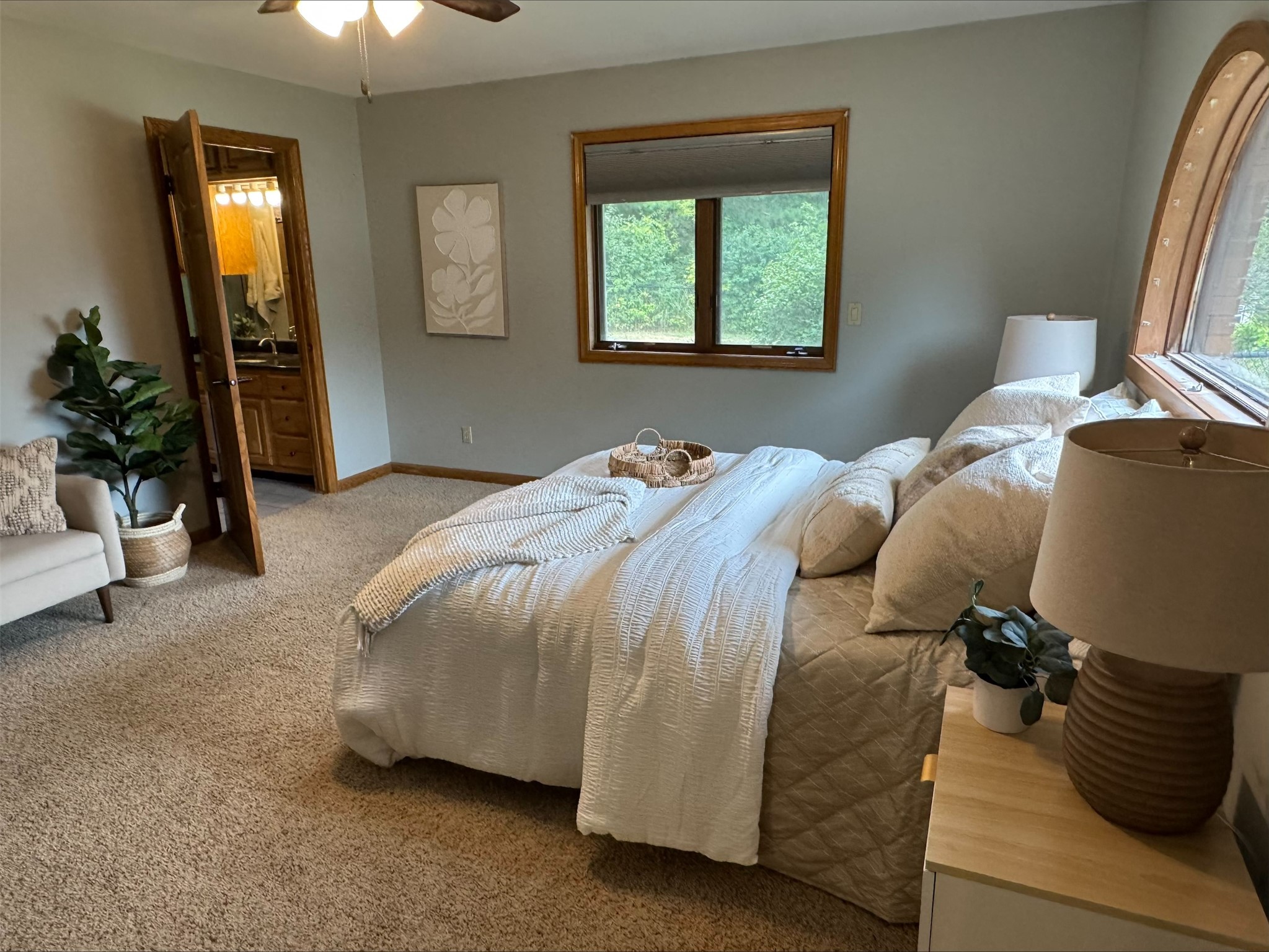 884 Windsor Forest Drive Property Photo 11