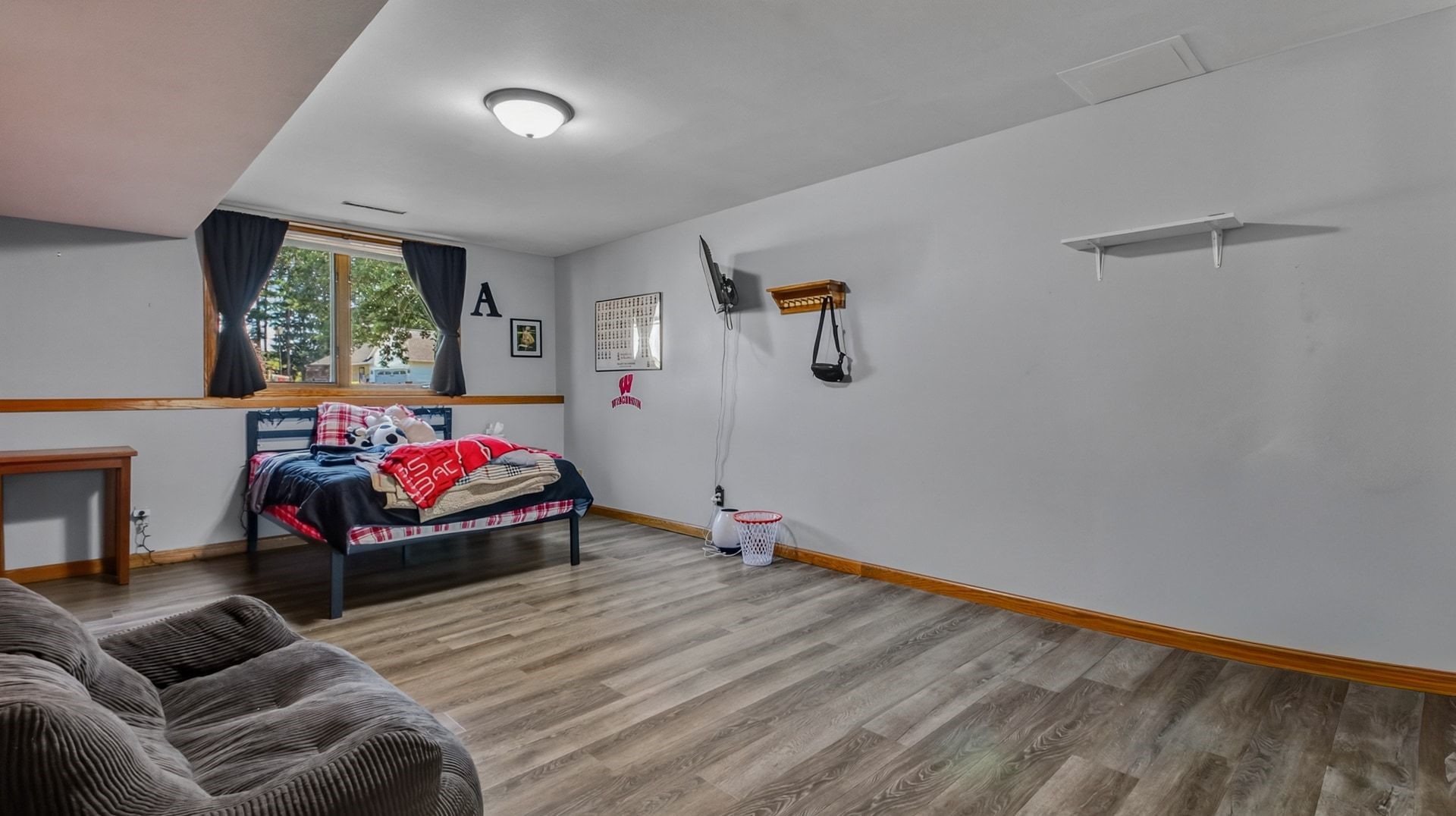 884 Windsor Forest Drive Property Photo 25