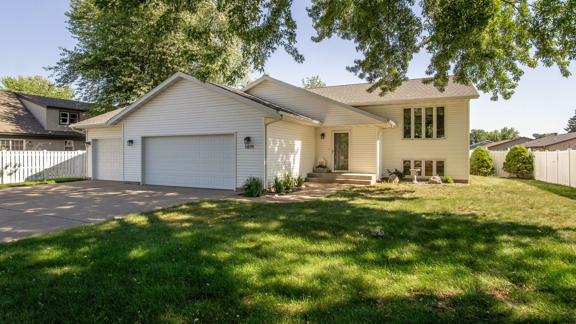 1811 Mitscher Avenue Property Photo 1