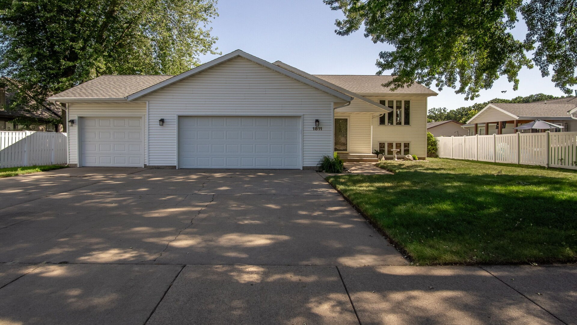 1811 Mitscher Avenue Property Photo 2