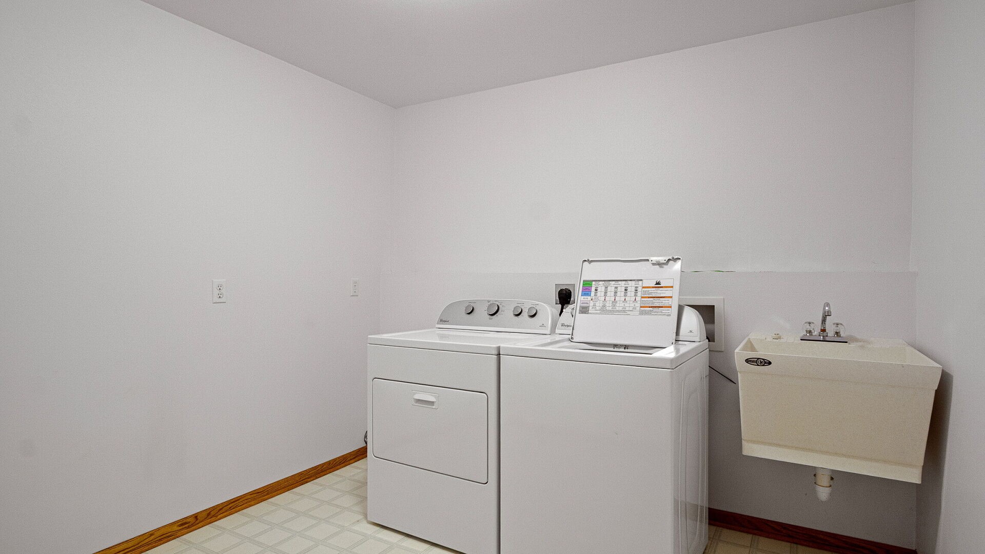 1811 Mitscher Avenue Property Photo 34