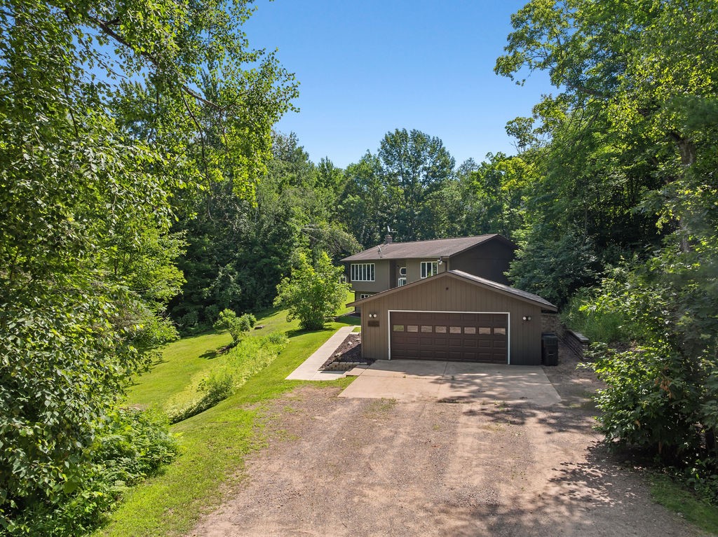 N2782 Shelton Tower Drive Property Photo 7