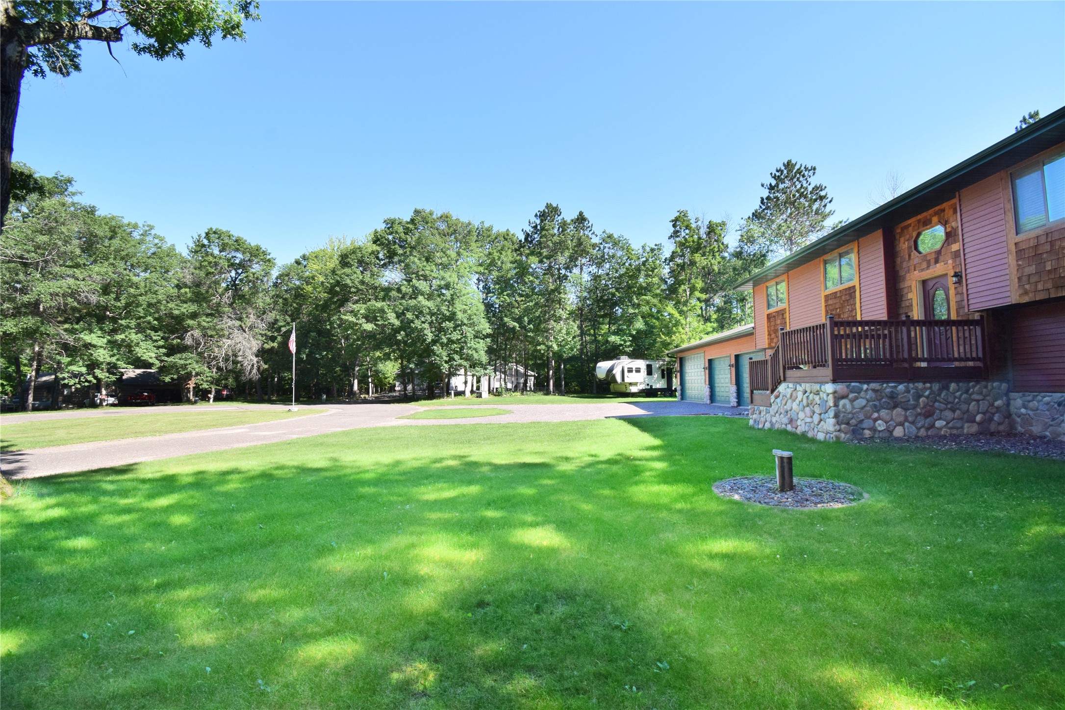 3015 Aspen Terrace Property Photo 2