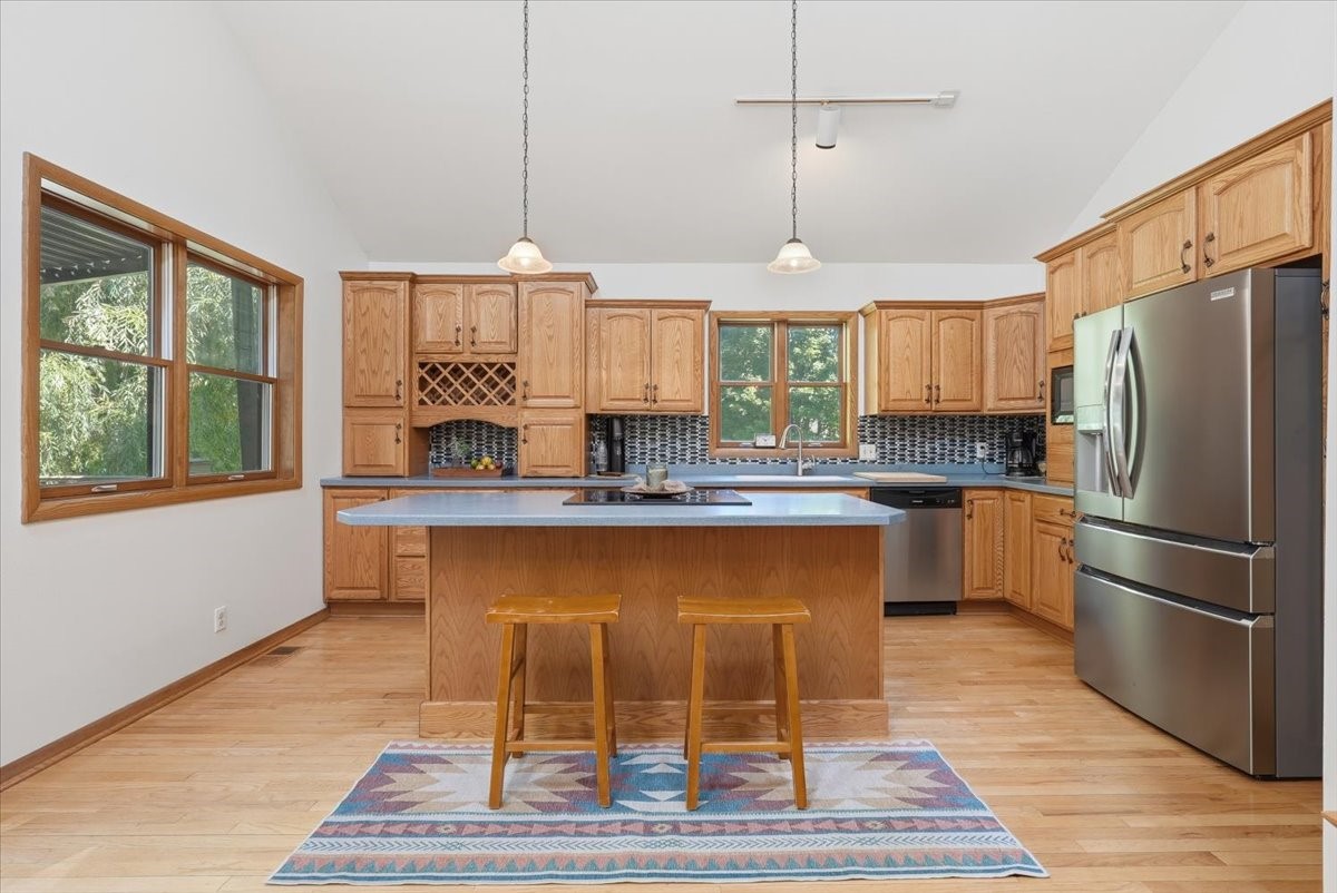 2206 Orchard Place Property Photo 5