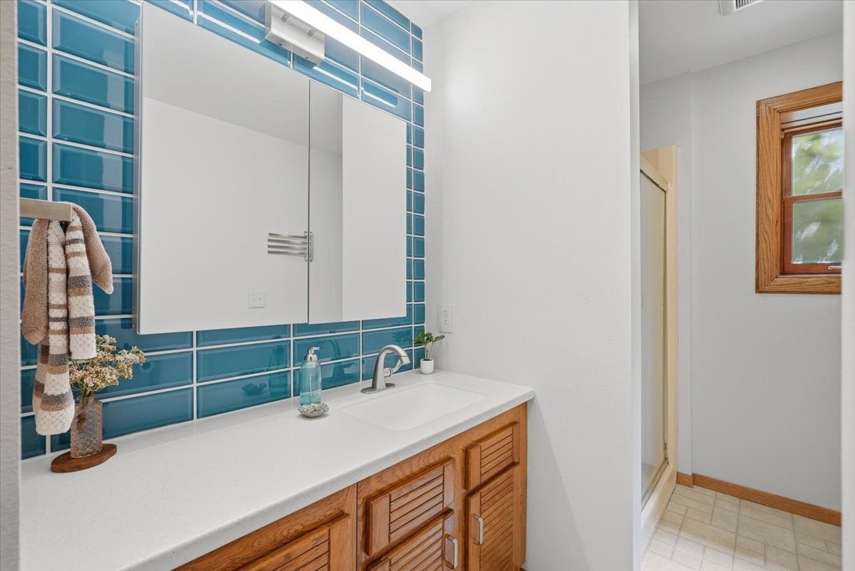 2206 Orchard Place Property Photo 16
