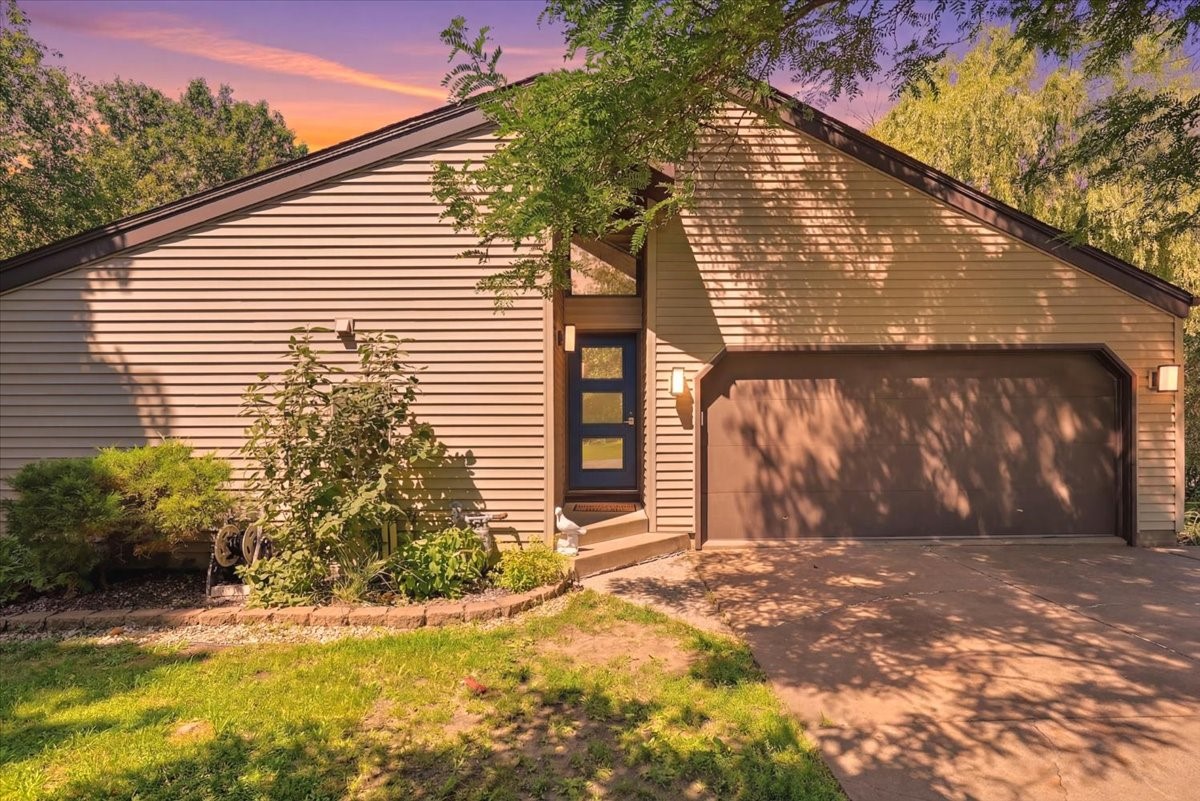 2206 Orchard Place Property Photo 40