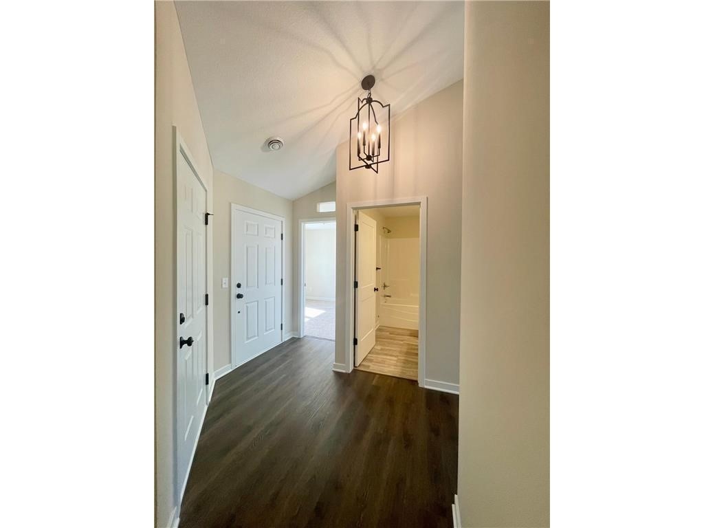 250 Spring Street Property Photo 7