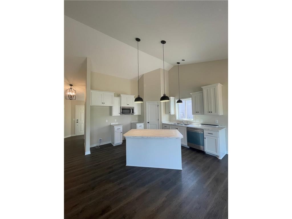 250 Spring Street Property Photo 11