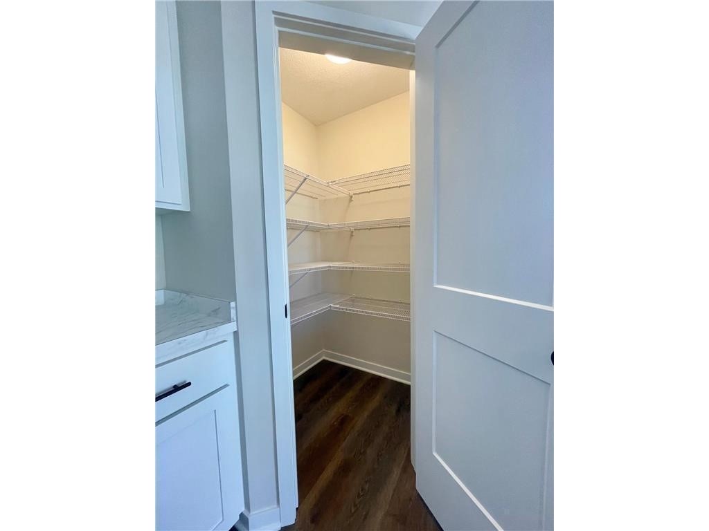 250 Spring Street Property Photo 13