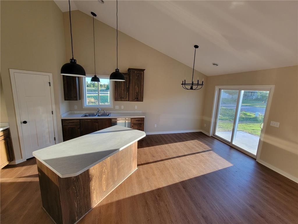 250 Spring Street Property Photo 16