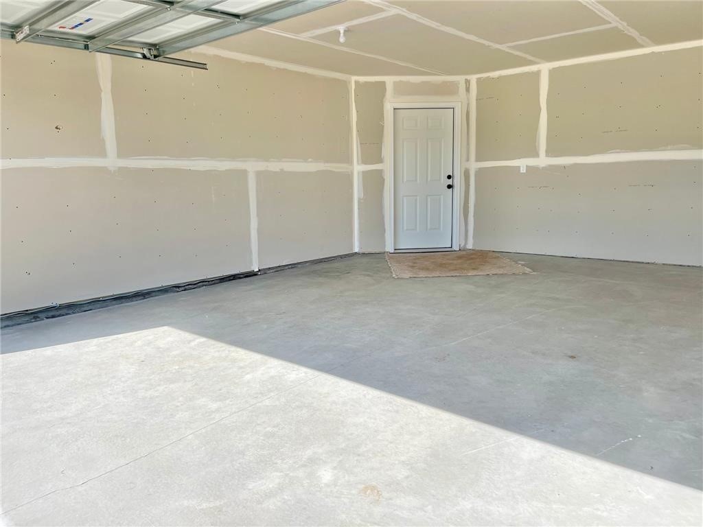 250 Spring Street Property Photo 40