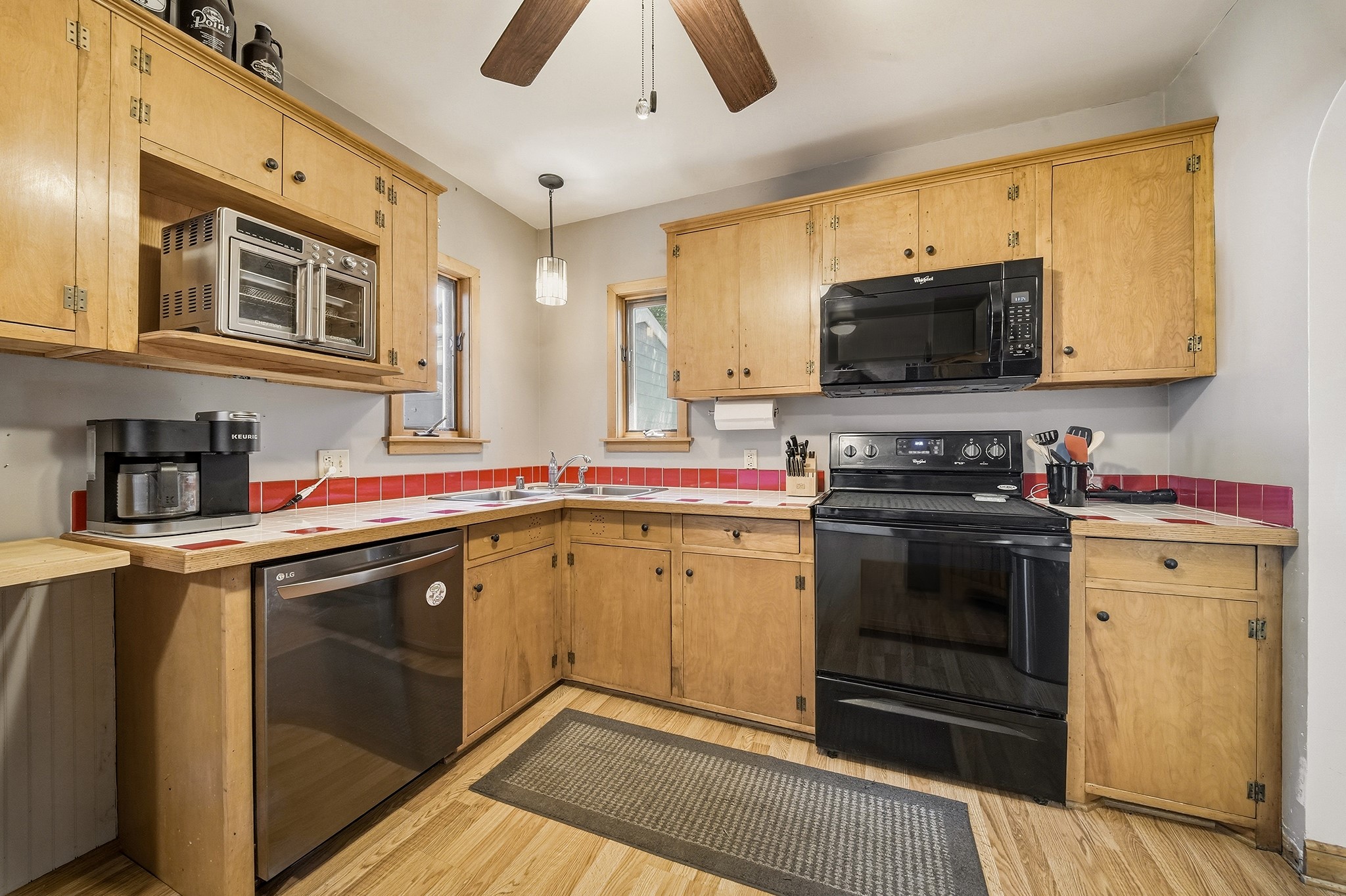 1603257 Property Photo 16