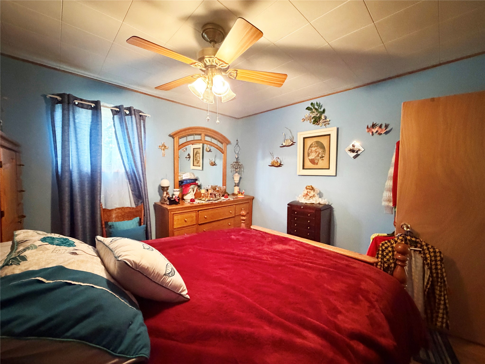 610 W Poplar Avenue Property Photo 12