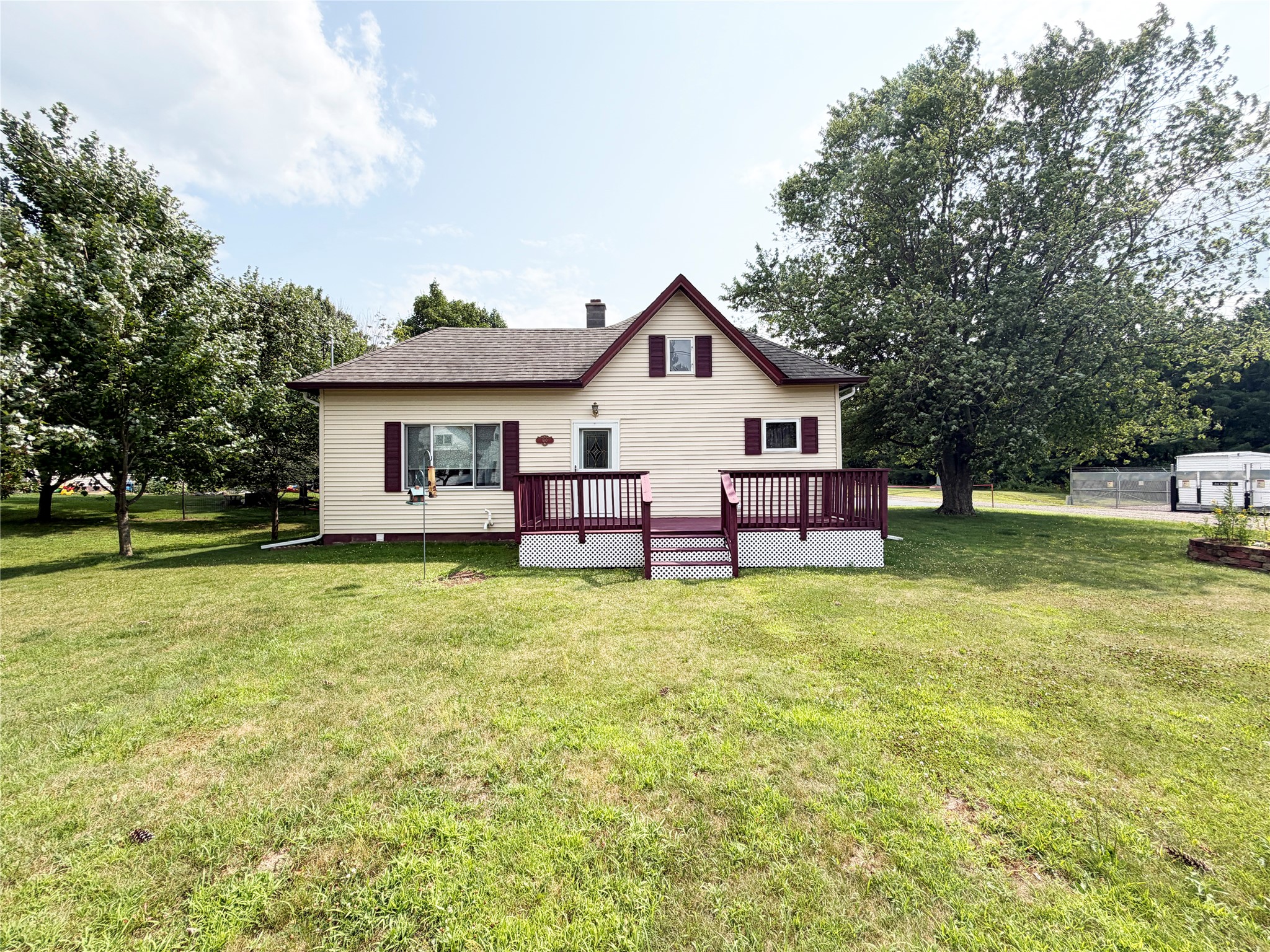 610 W Poplar Avenue Property Photo 23