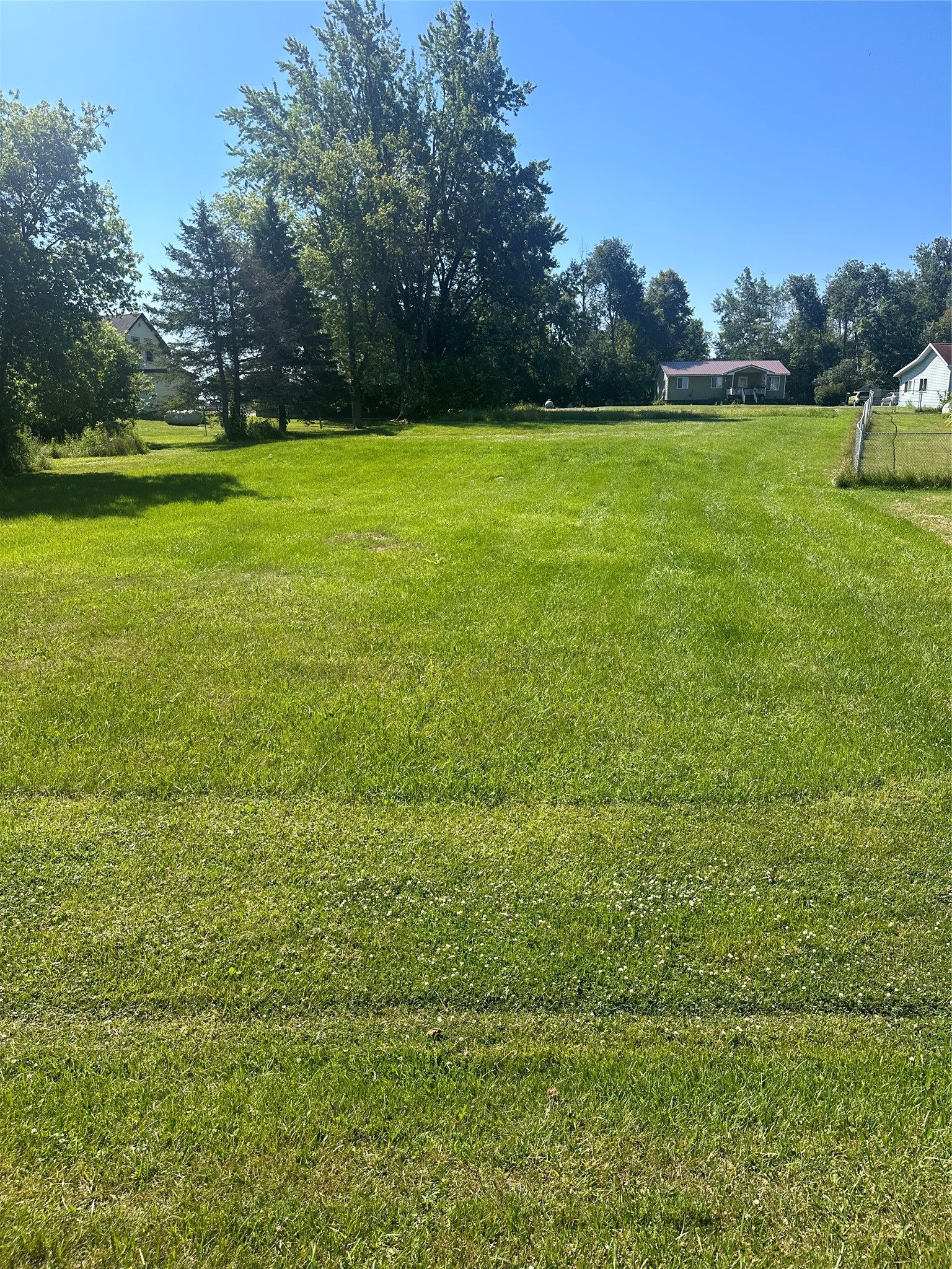 200 W Elm Street Property Photo 7