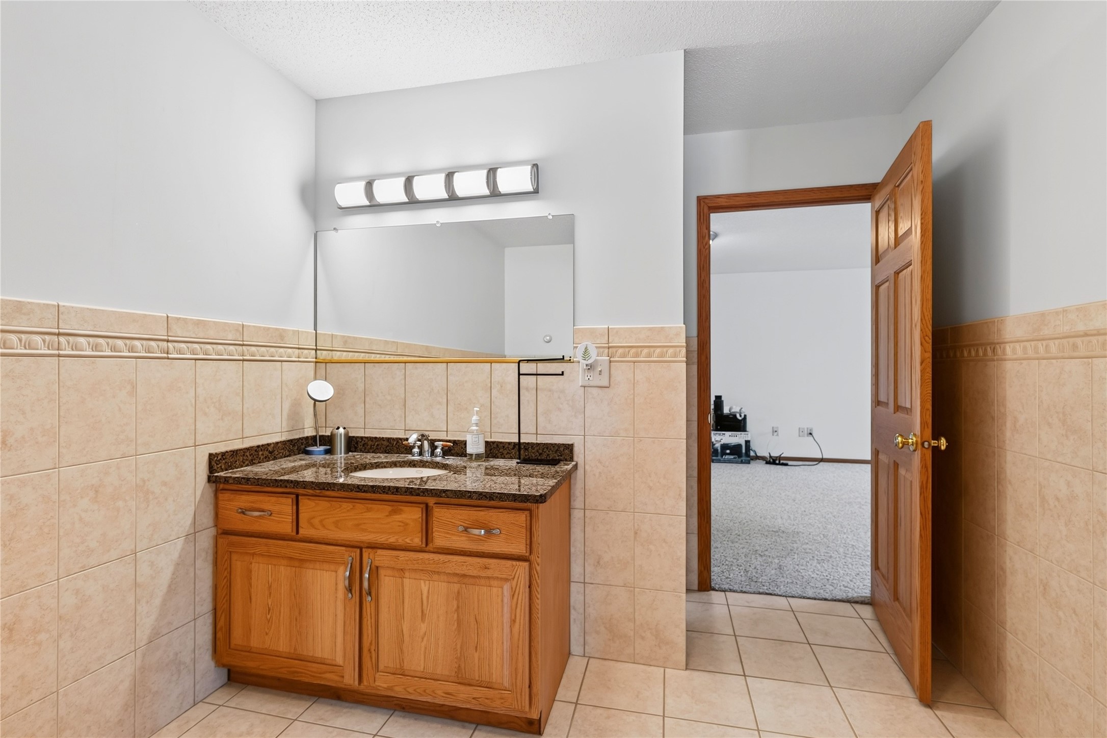 609 Walter Street Property Photo 27