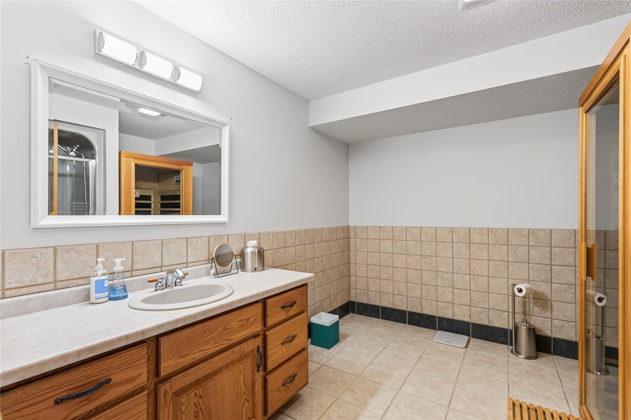 609 Walter Street Property Photo 37