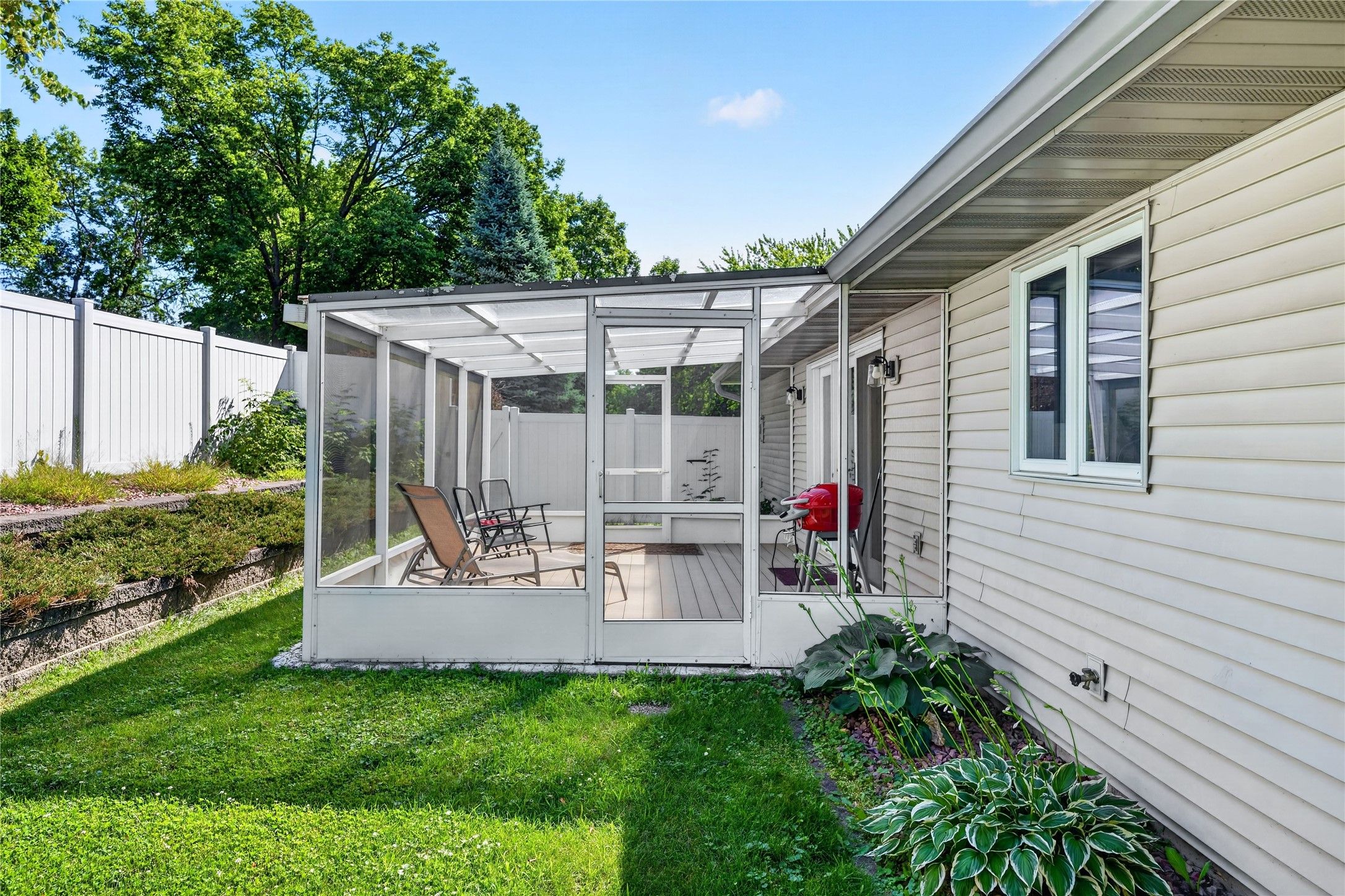 609 Walter Street Property Photo 45