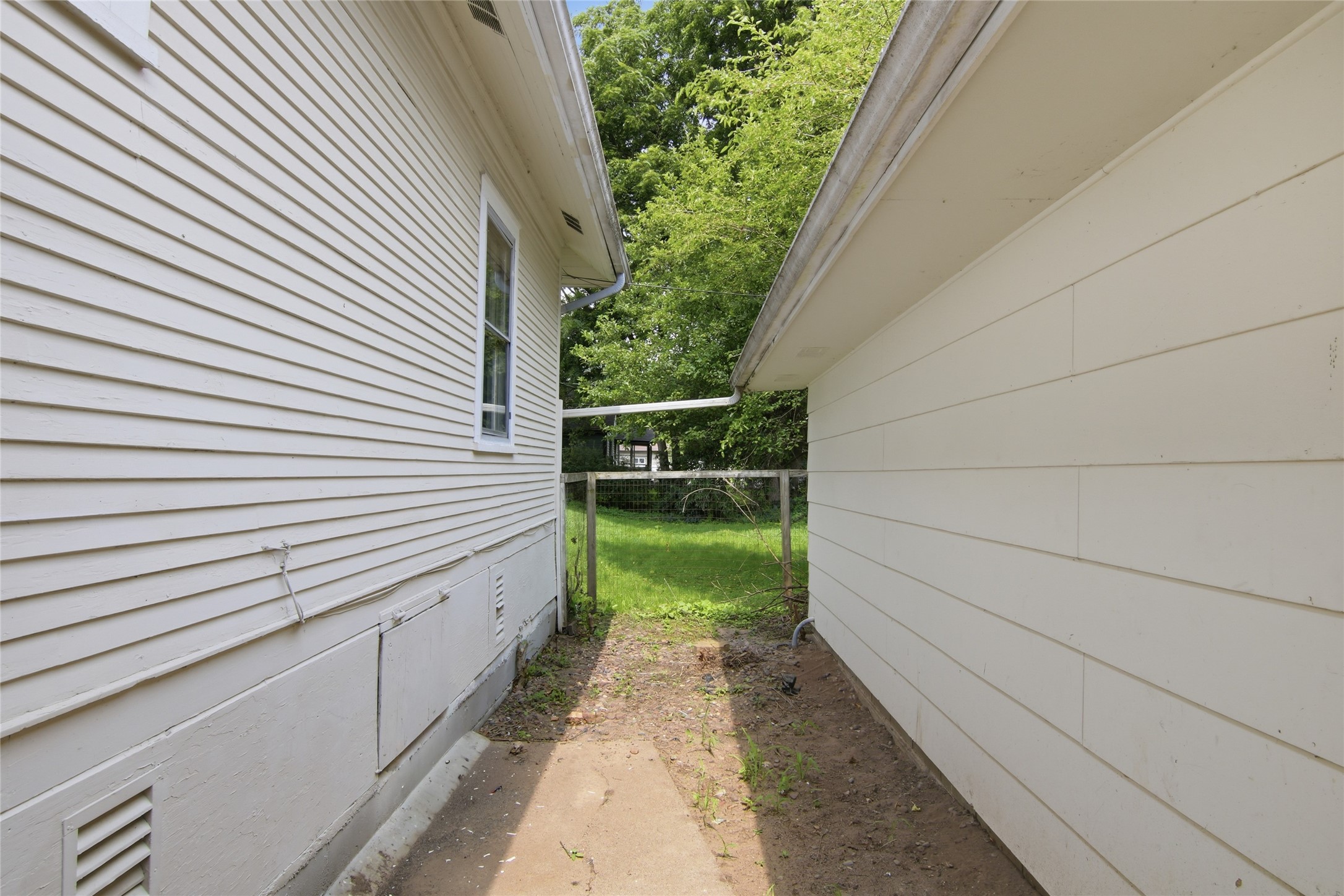 233 Ferry Street Property Photo 35