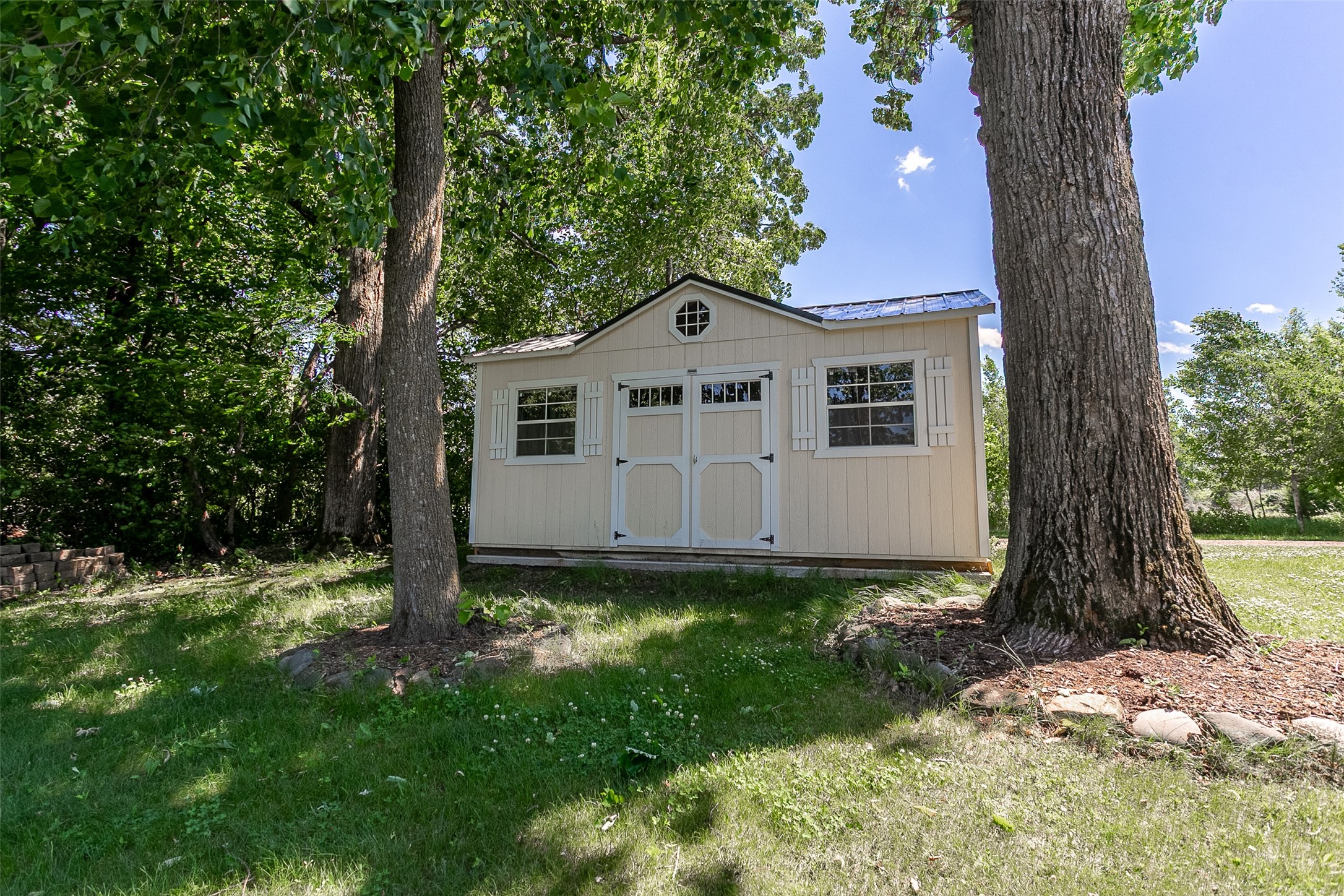 956 Sunflower Way Property Photo 13