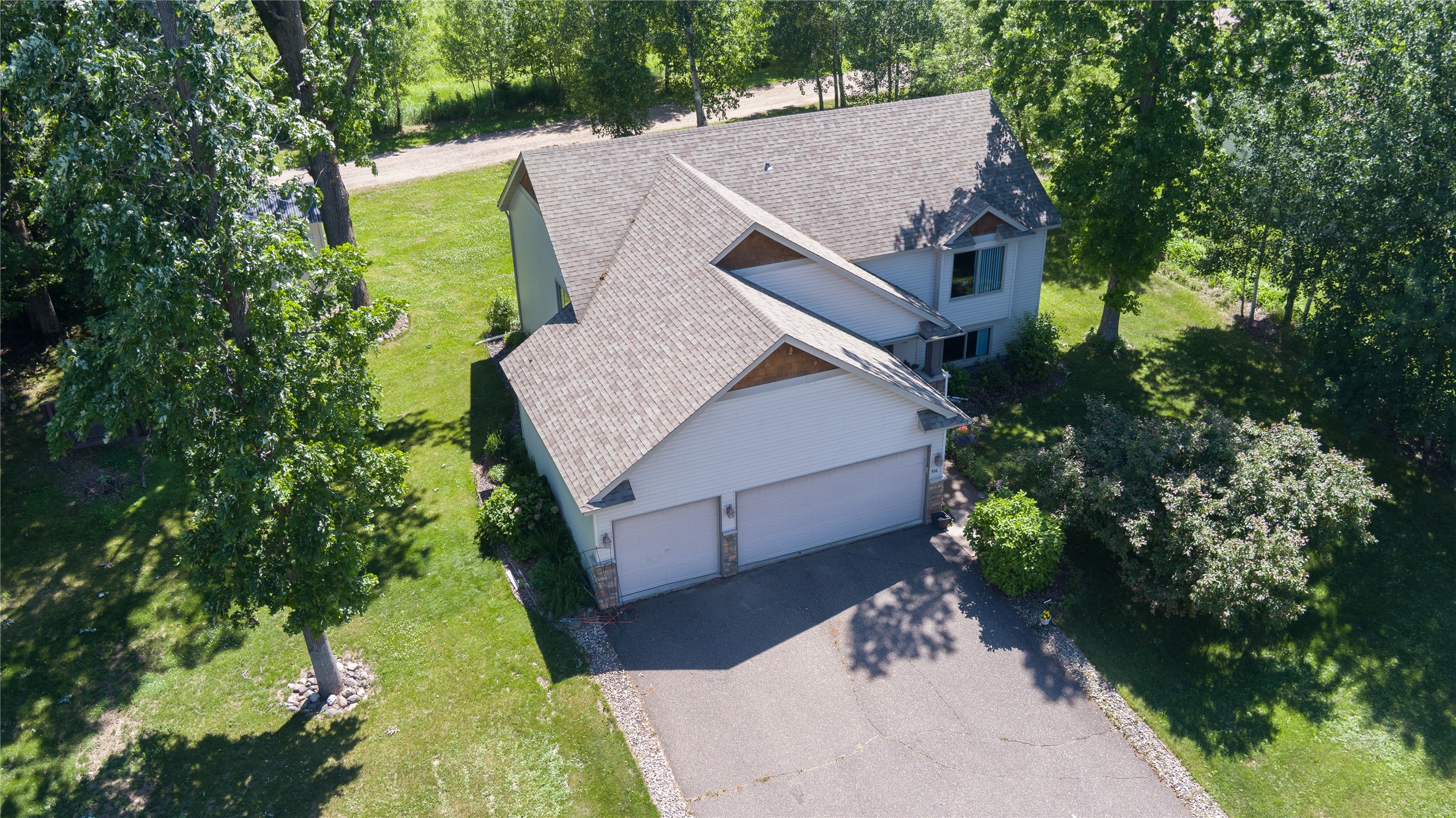 956 Sunflower Way Property Photo 14