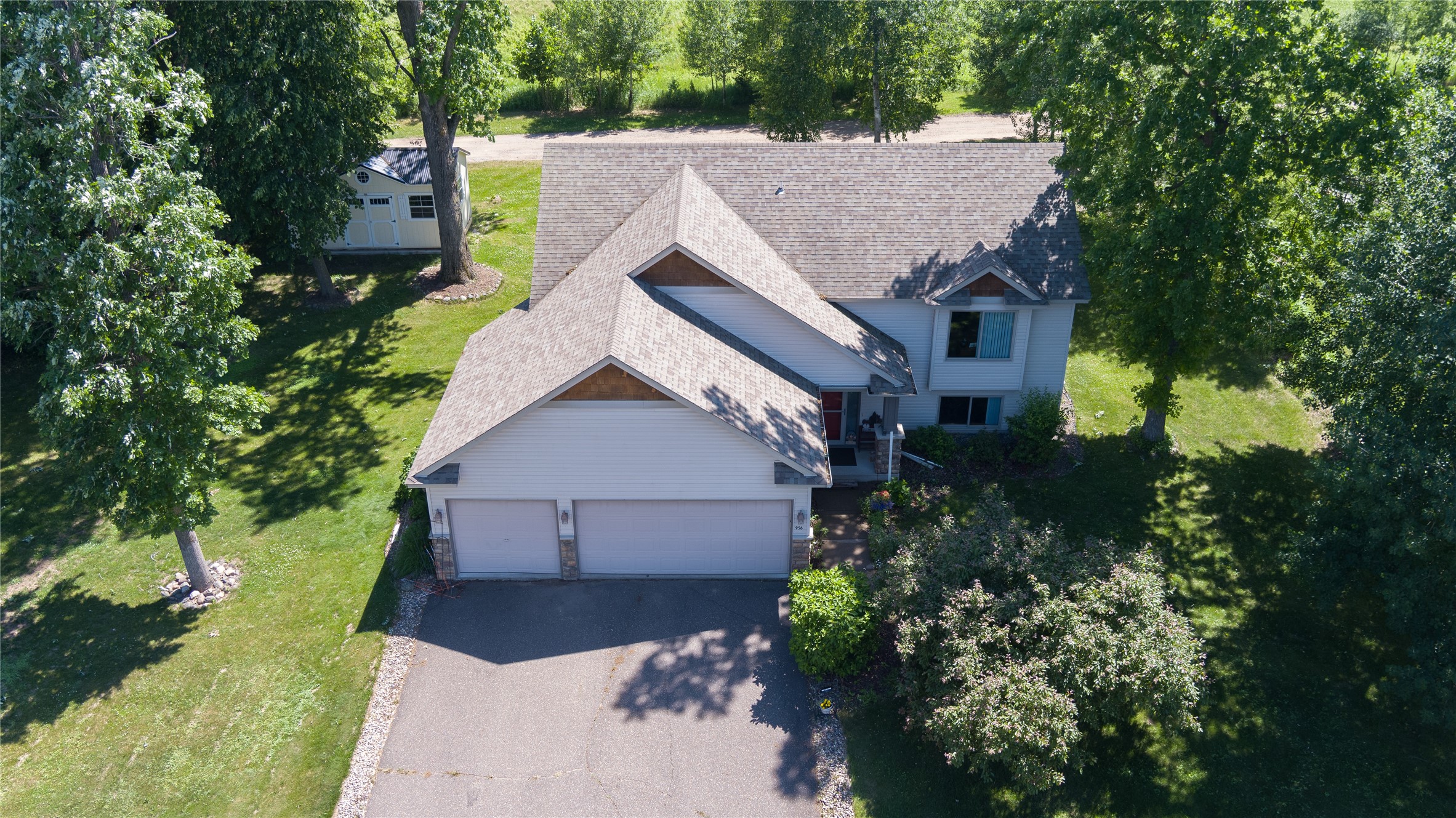 956 Sunflower Way Property Photo 15