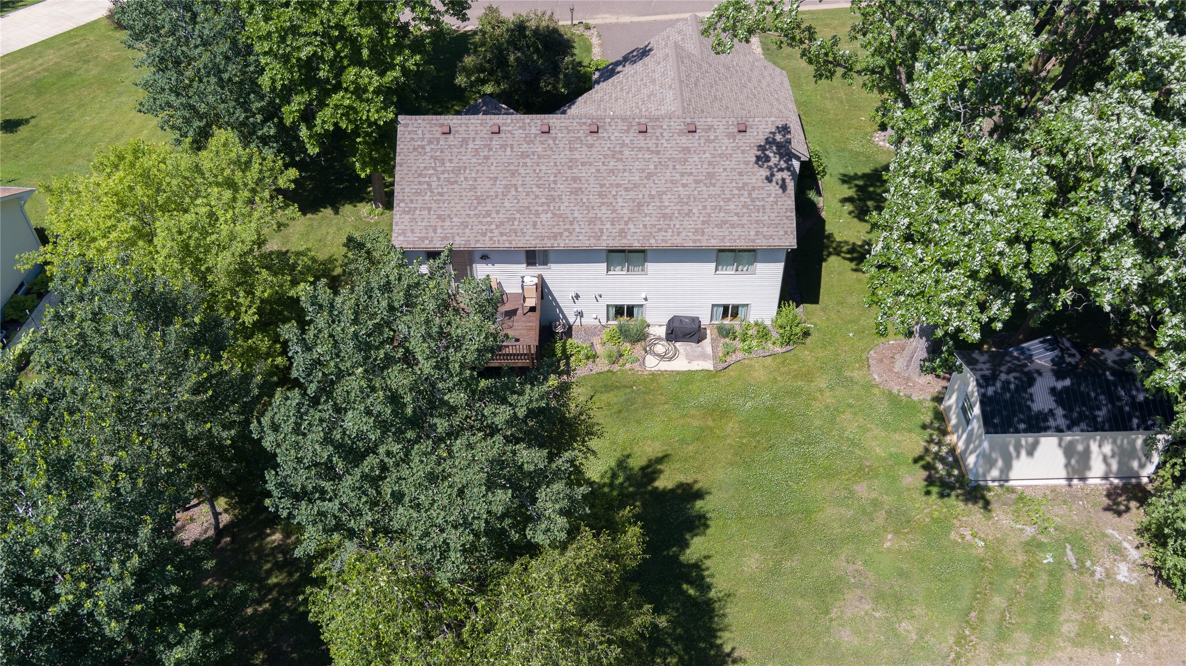 956 Sunflower Way Property Photo 18