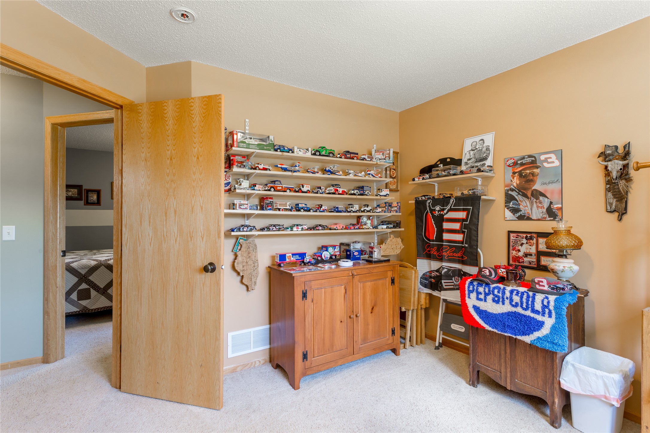 956 Sunflower Way Property Photo 38