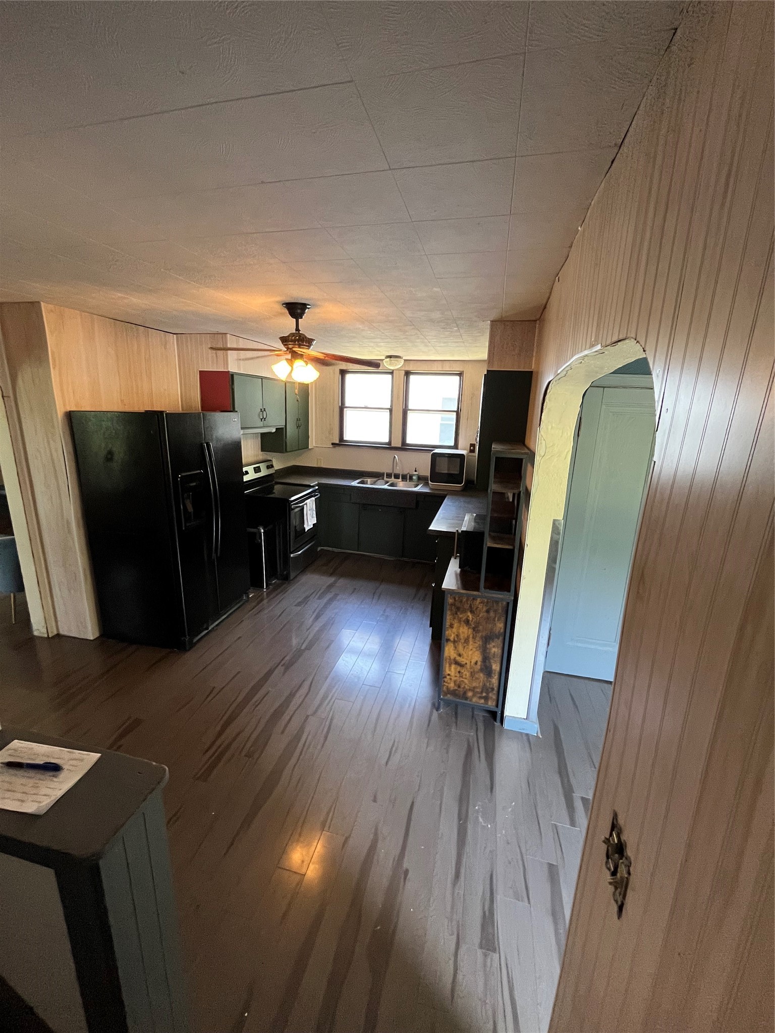 101 E Canal Street Property Photo 5