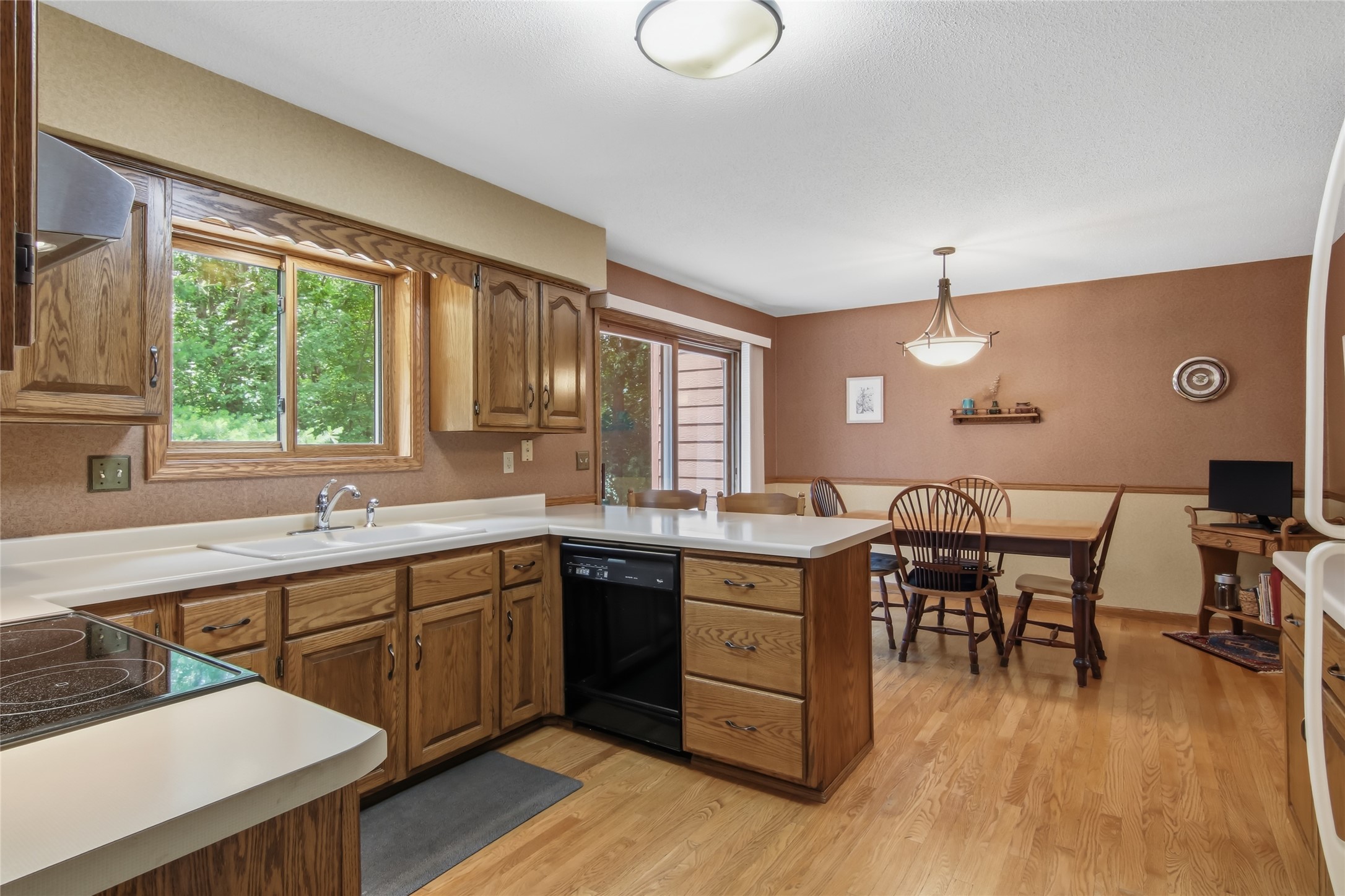 4616 Havenwood Lane Property Photo 9