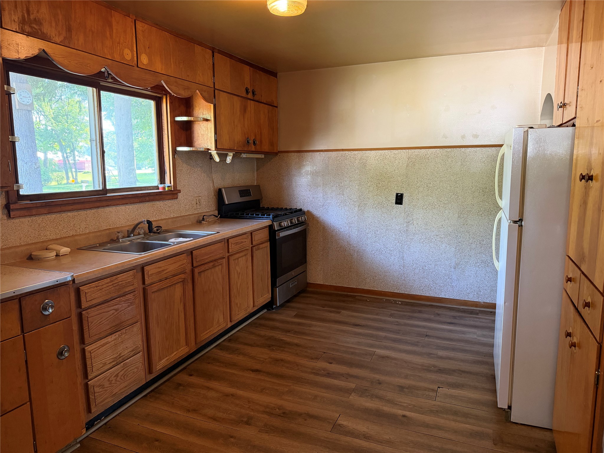 220 N 5th Street Property Photo 8