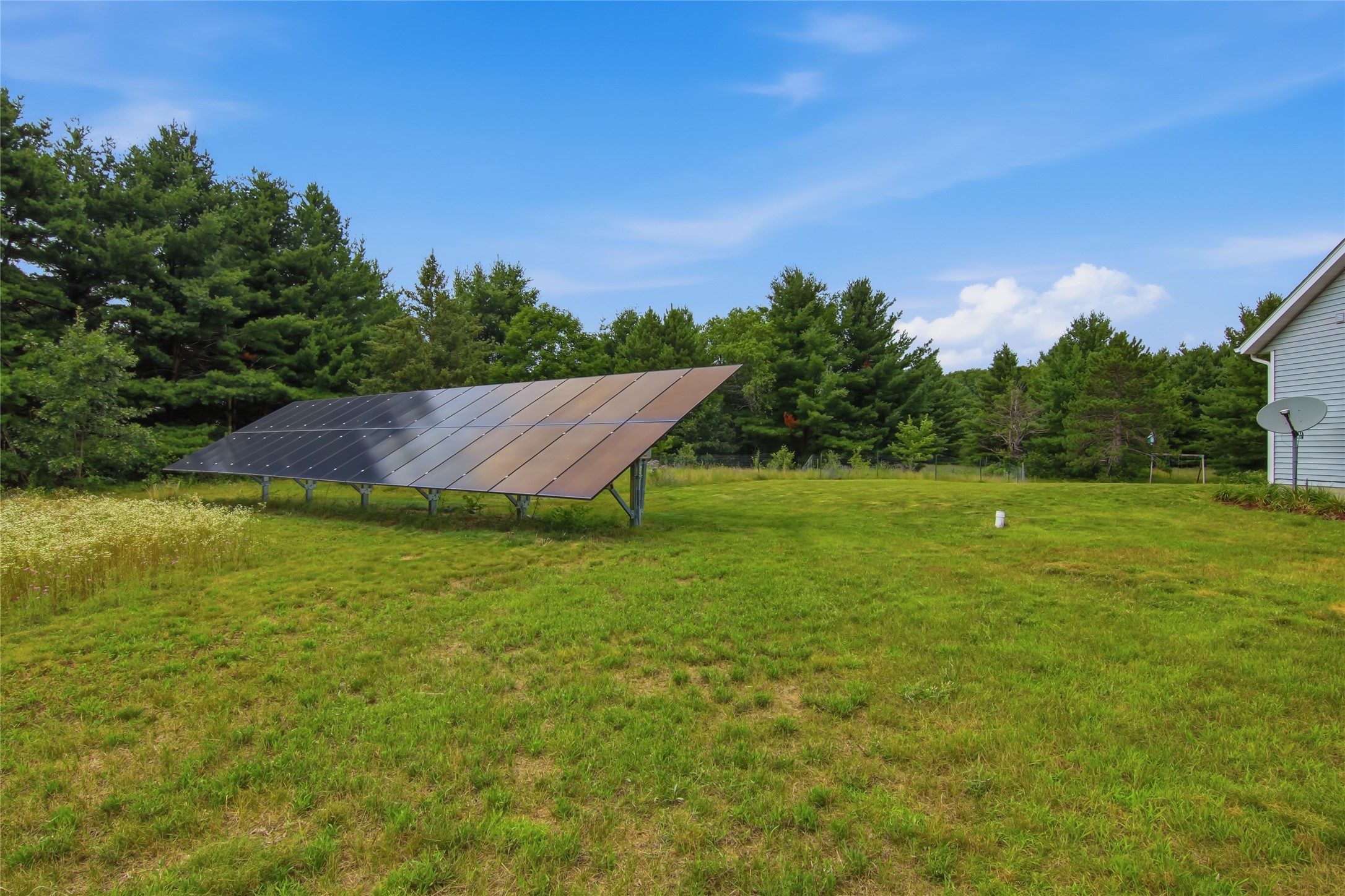 E2090 Cedar Road Property Photo 3