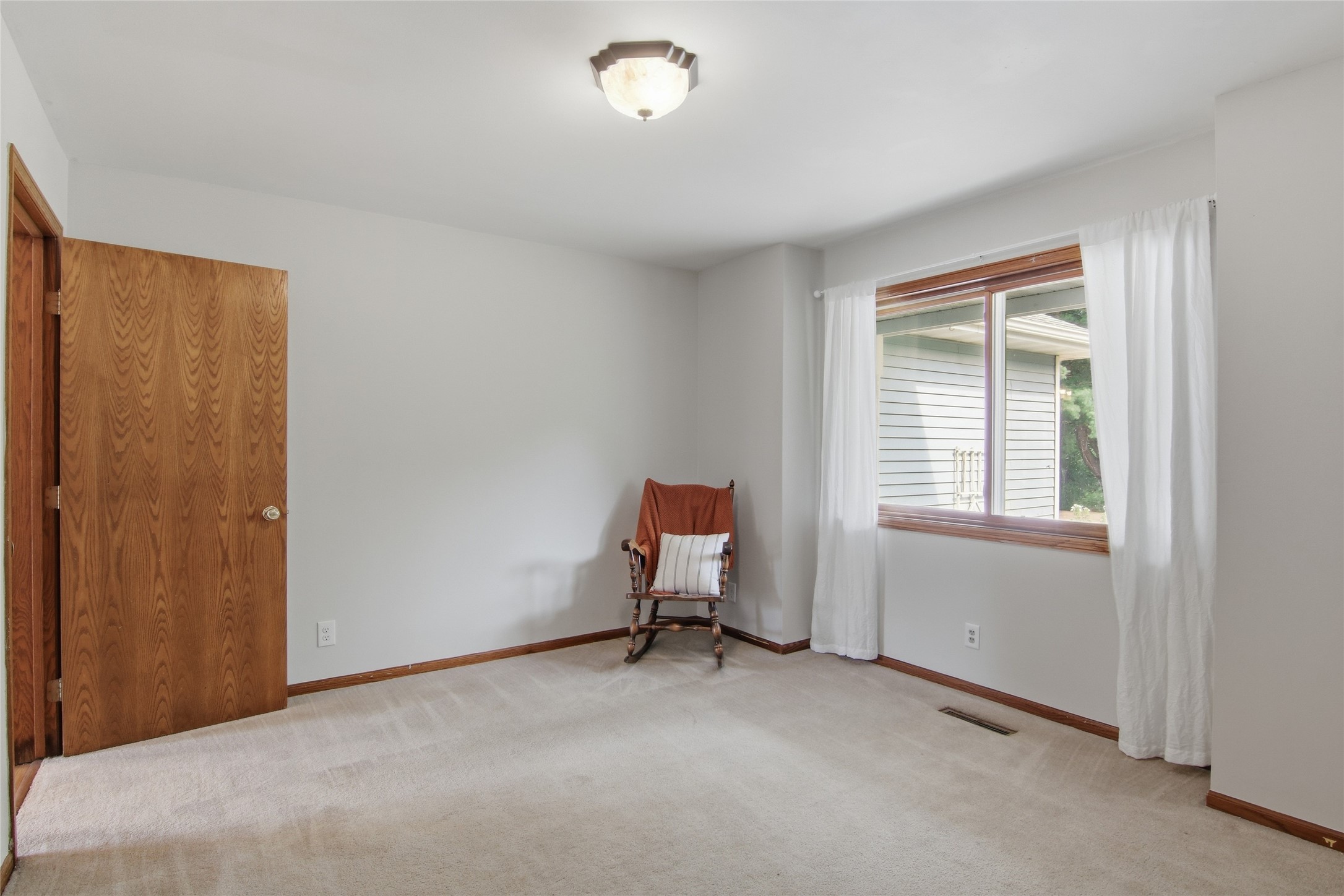 E2090 Cedar Road Property Photo 15